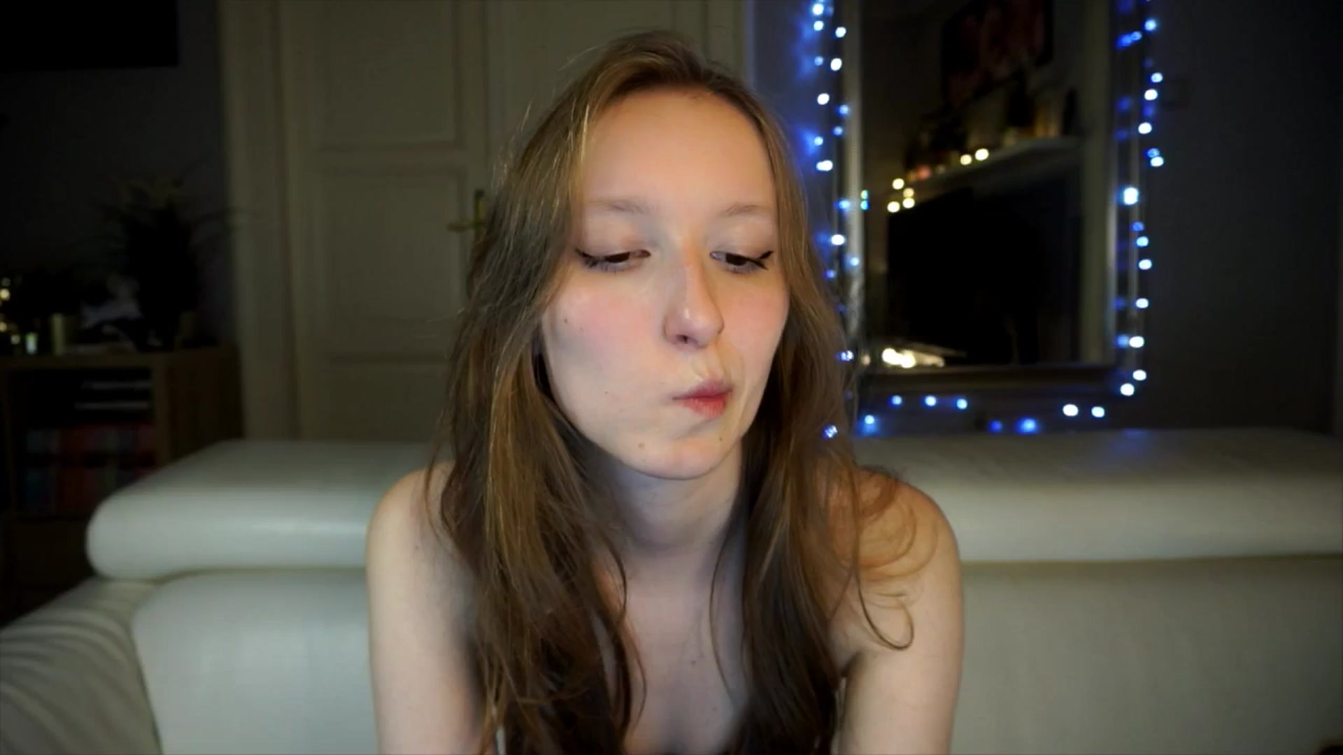 Gallery image thumbnail from Sw33t_g1rl's myfreecams stream on, 03/23/2026, 22:51 image 15 of 20