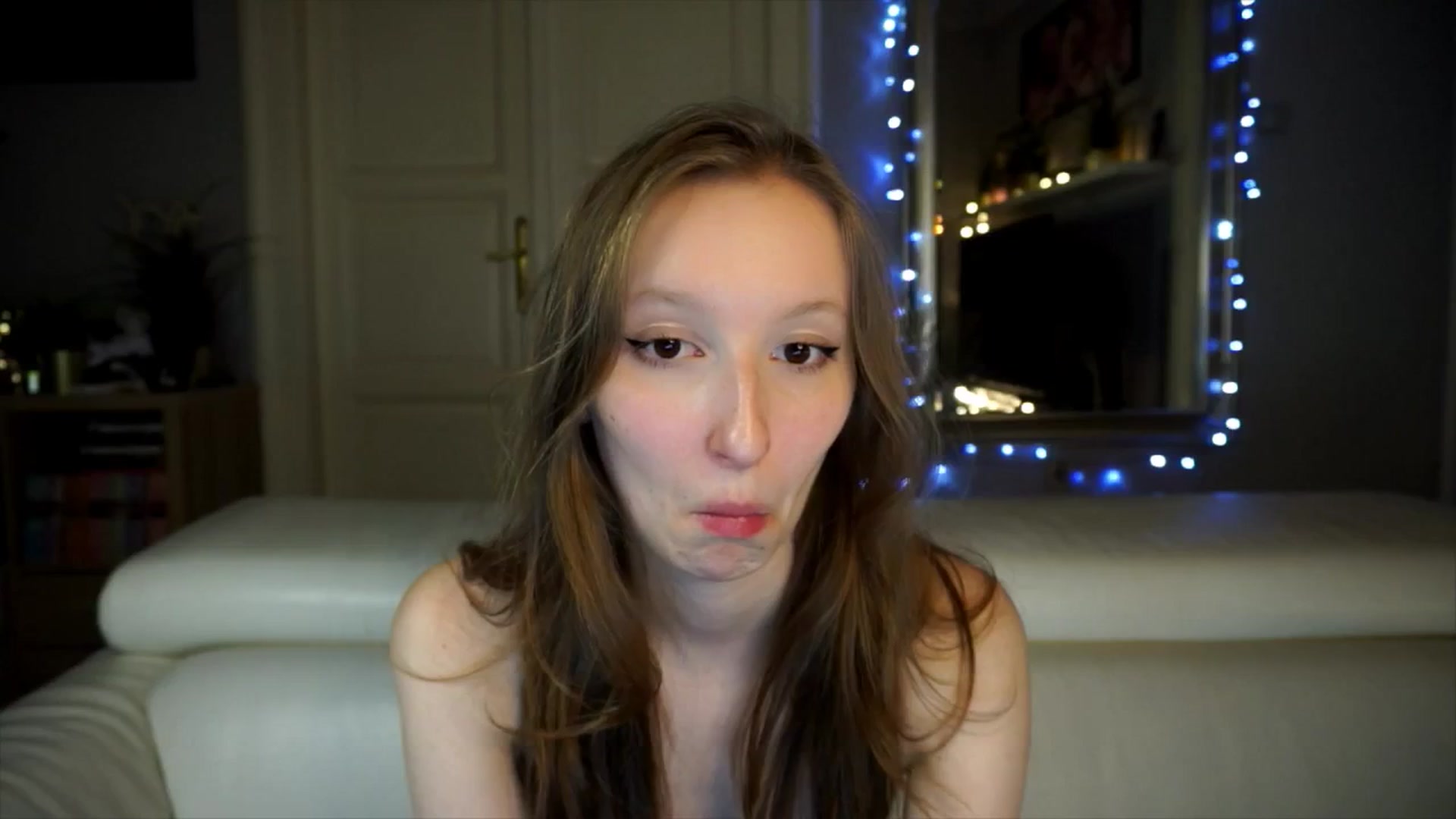Gallery image thumbnail from Sw33t_g1rl's myfreecams stream on, 03/23/2026, 22:51 image 19 of 20