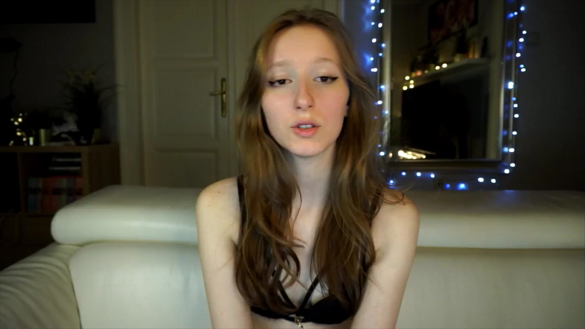 Gallery image thumbnail from Sw33t_g1rl's myfreecams stream on, 03/24/2026, 17:49 image 4 of 20