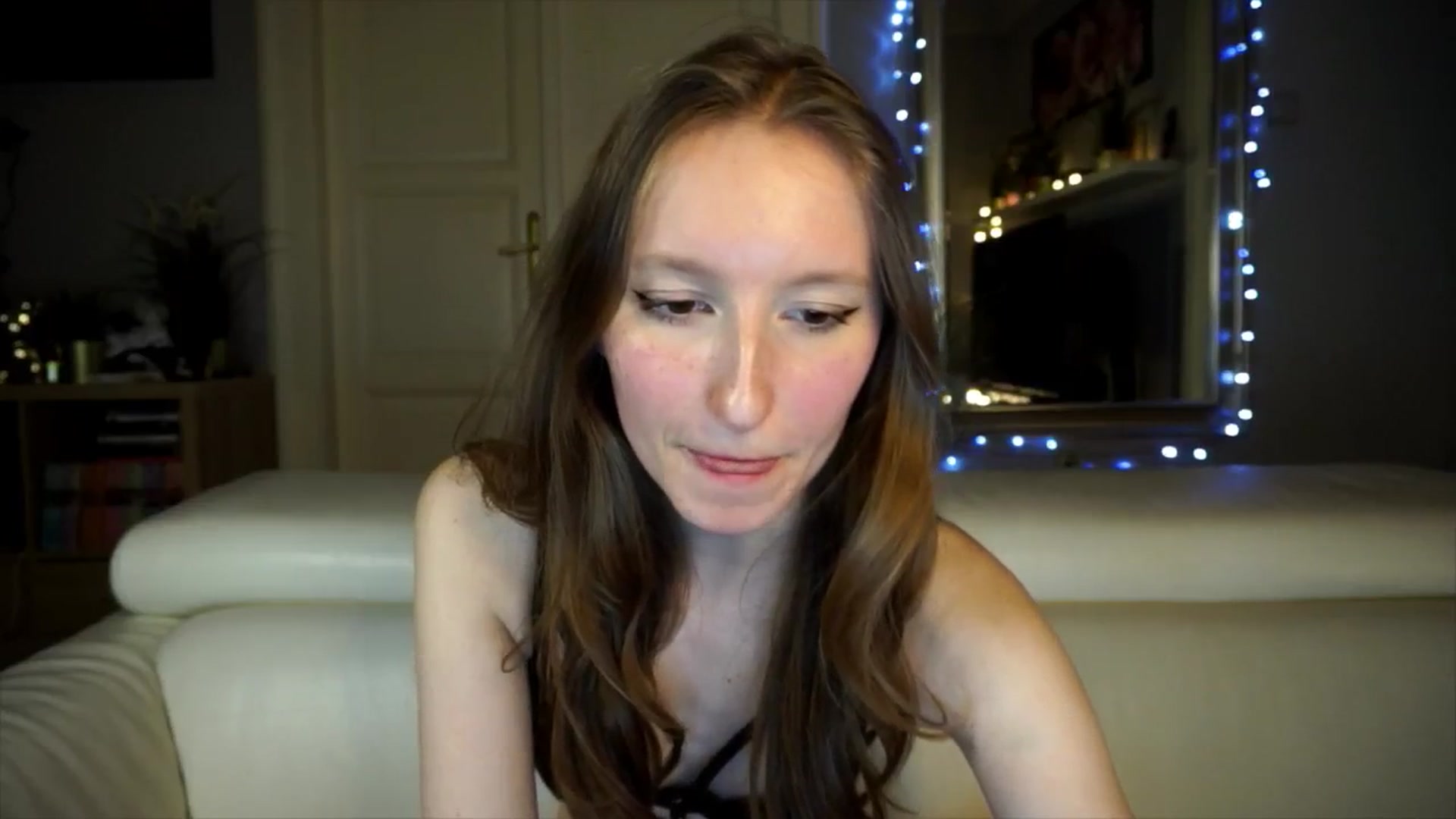 Gallery image thumbnail from Sw33t_g1rl's myfreecams stream on, 03/24/2026, 18:46 image 8 of 20