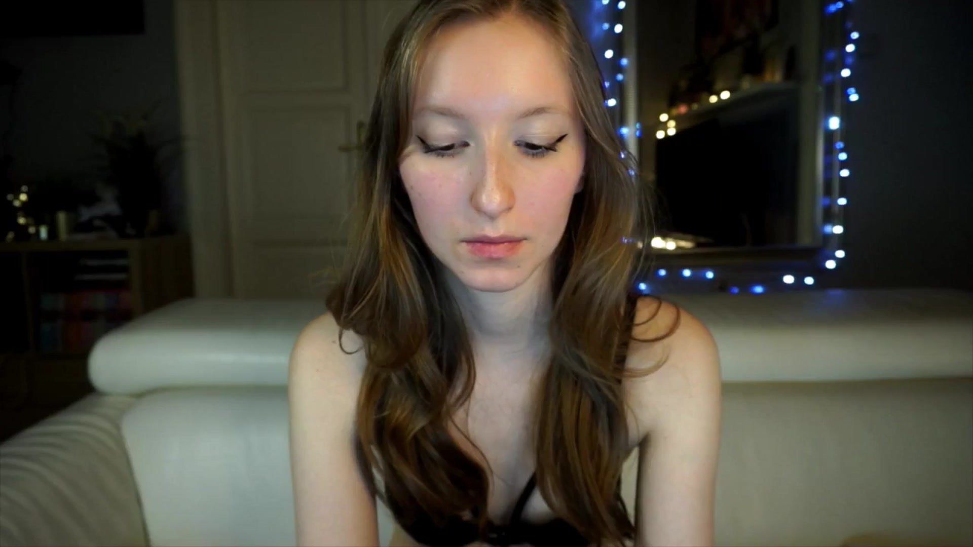 Gallery image thumbnail from Sw33t_g1rl's myfreecams stream on, 03/24/2026, 21:18 image 20 of 20