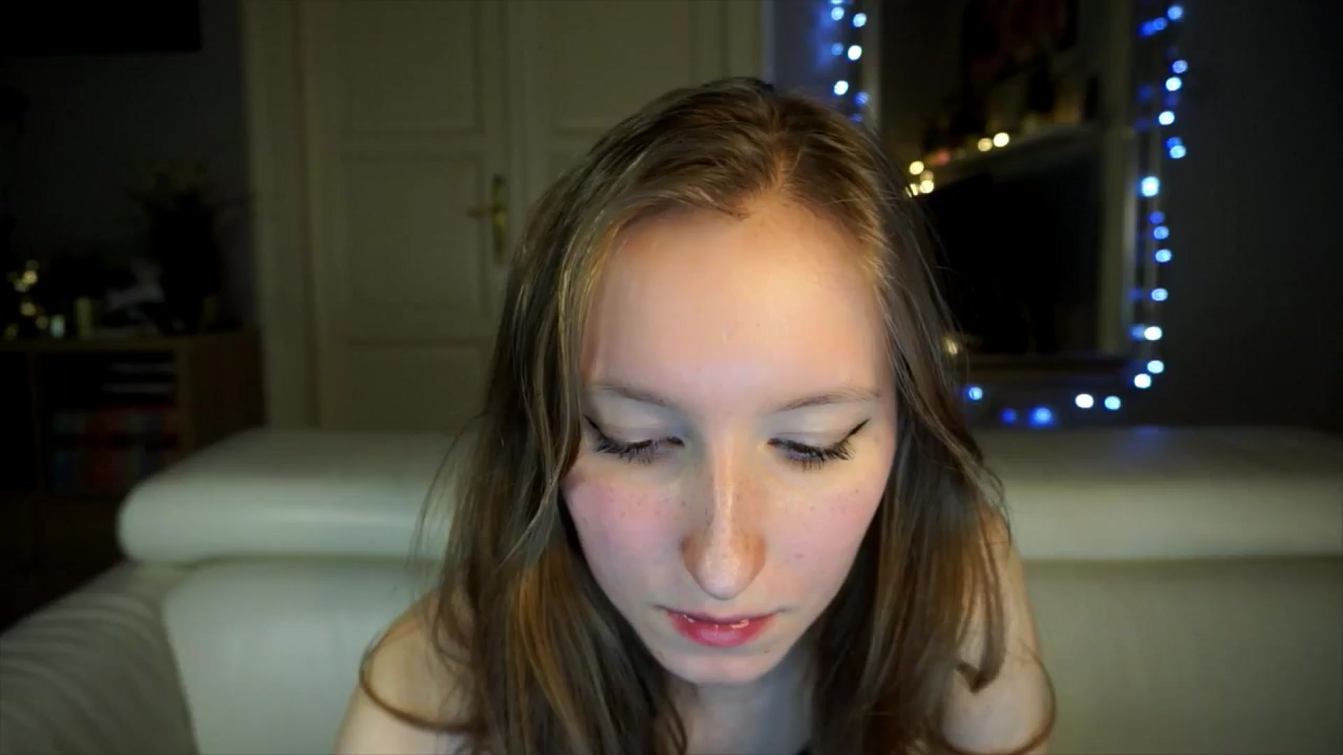 Gallery image thumbnail from Sw33t_g1rl's myfreecams stream on, 03/24/2026, 21:18 image 4 of 20