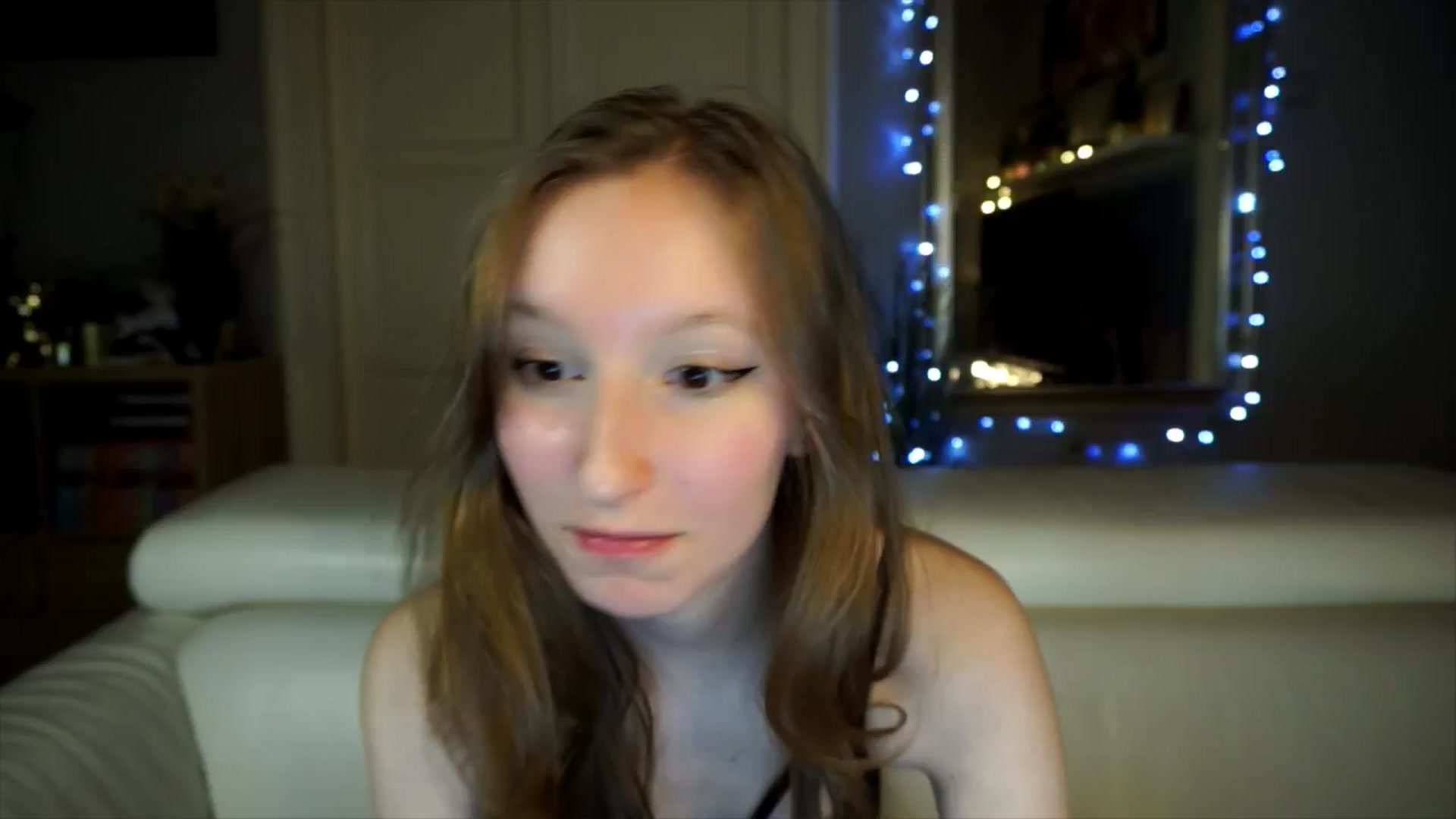 Gallery image thumbnail from Sw33t_g1rl's myfreecams stream on, 03/24/2026, 21:18 image 7 of 20