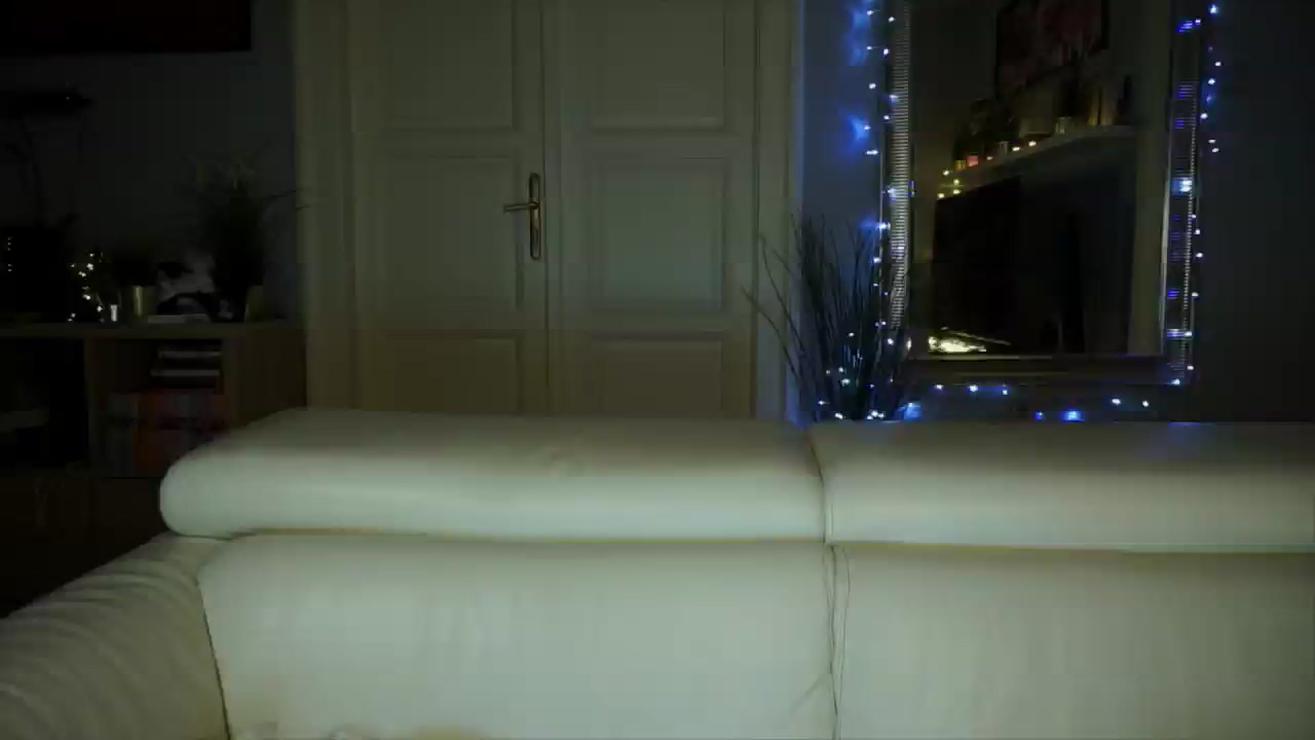 Gallery image thumbnail from Sw33t_g1rl's myfreecams stream on, 03/26/2026, 18:48 image 15 of 20