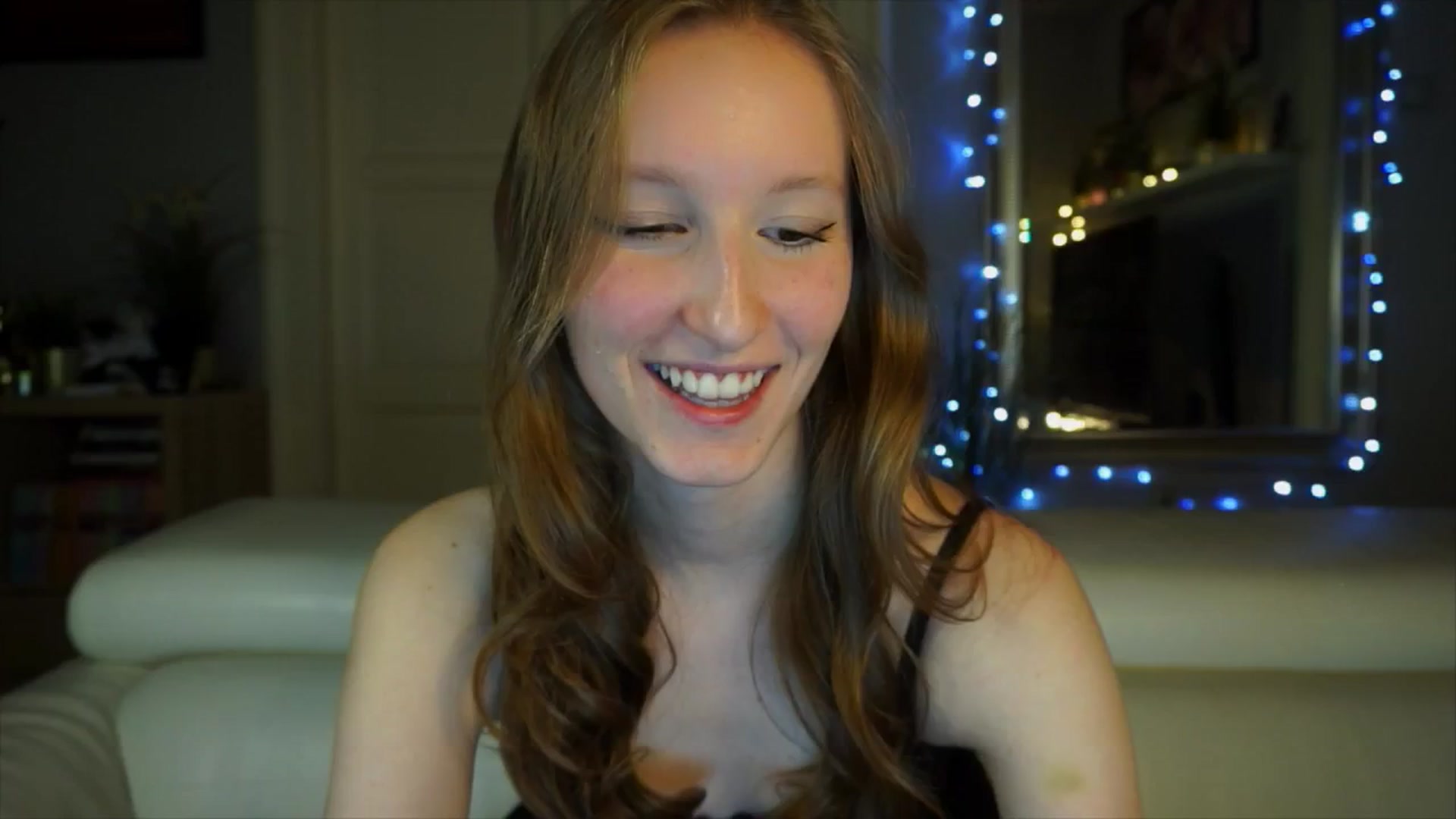 Gallery image thumbnail from Sw33t_g1rl's myfreecams stream on, 03/27/2026, 21:59 image 10 of 20