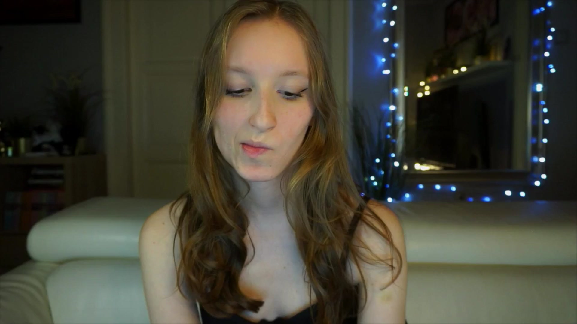 Gallery image thumbnail from Sw33t_g1rl's myfreecams stream on, 03/27/2026, 21:59 image 9 of 20
