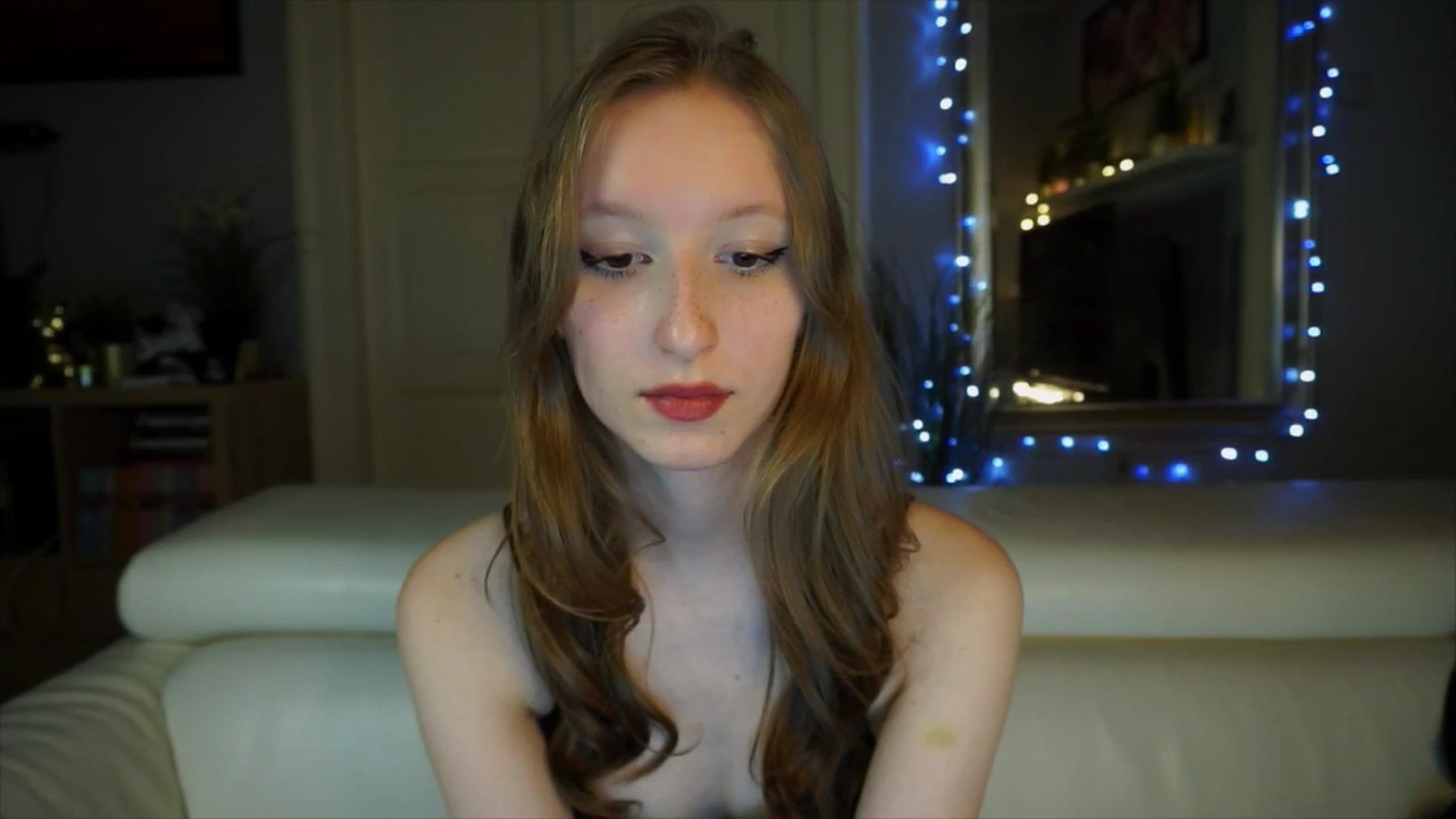 Gallery image thumbnail from Sw33t_g1rl's myfreecams stream on, 03/28/2026, 18:05 image 6 of 20