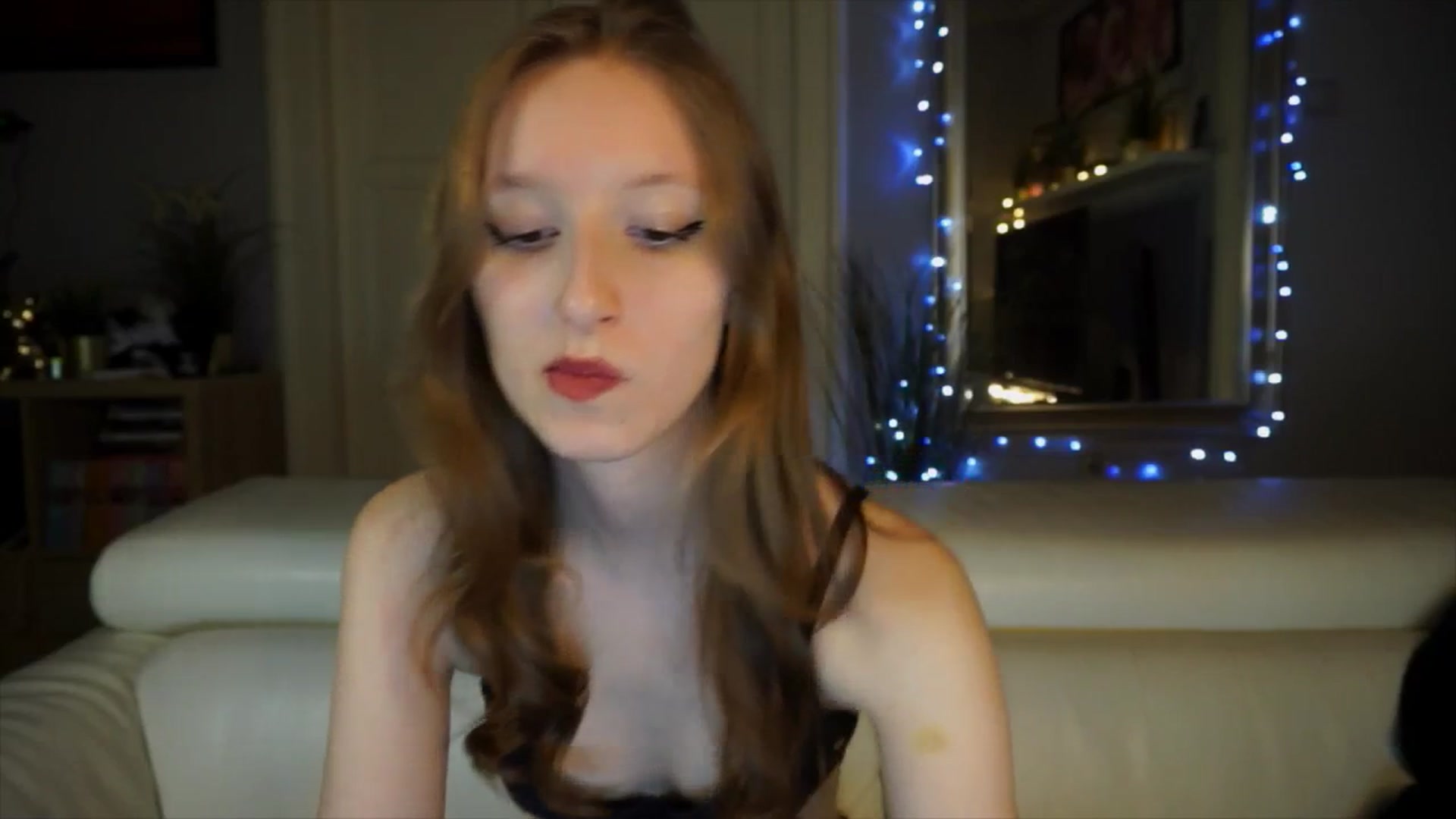 Gallery image thumbnail from Sw33t_g1rl's myfreecams stream on, 03/28/2026, 19:20 image 8 of 20