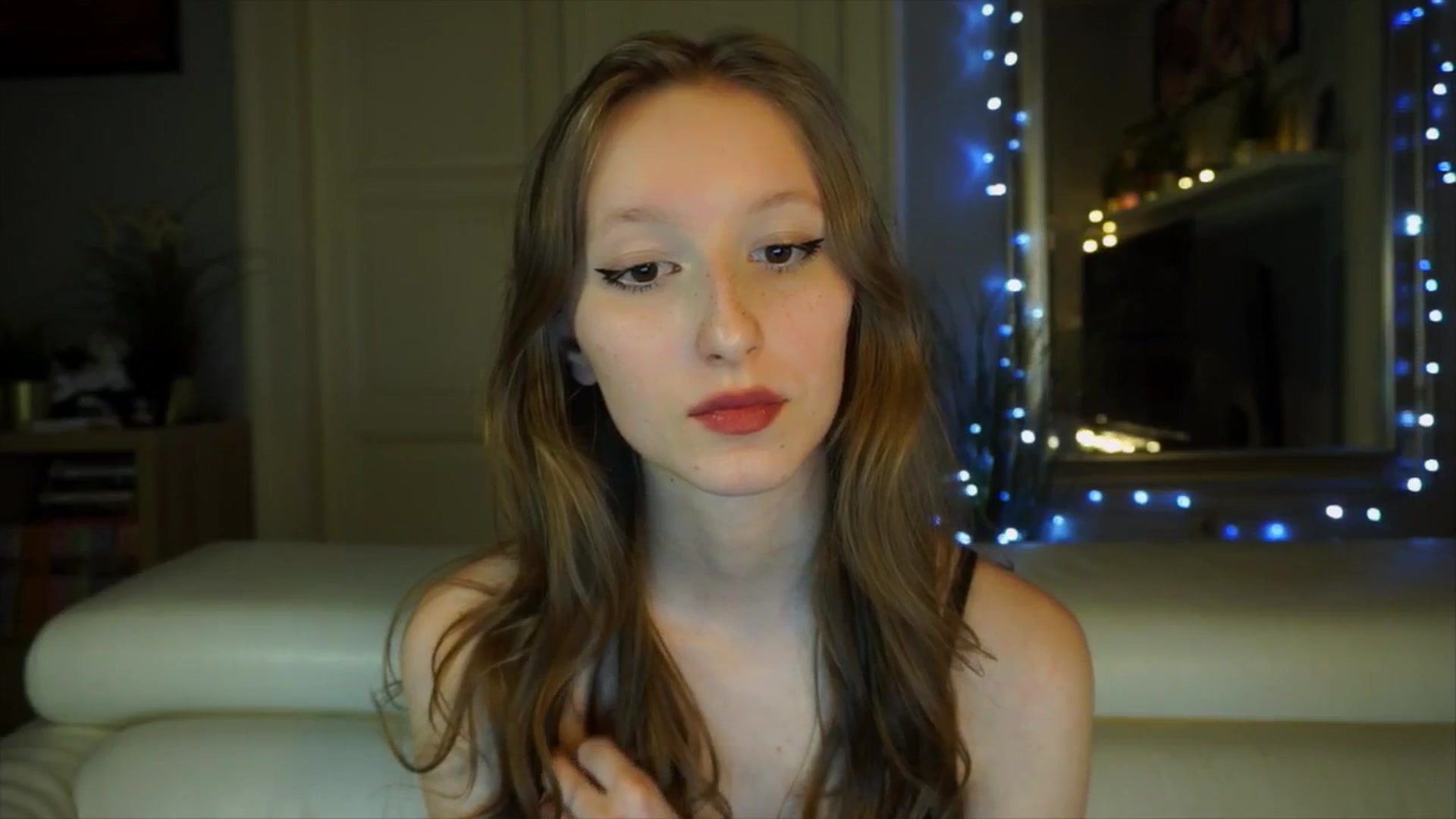 Gallery image thumbnail from Sw33t_g1rl's myfreecams stream on, 03/28/2026, 19:57 image 5 of 20