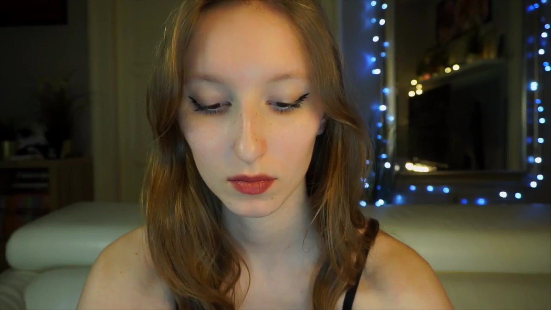 Gallery image thumbnail from Sw33t_g1rl's myfreecams stream on, 03/28/2026, 19:57 image 13 of 20
