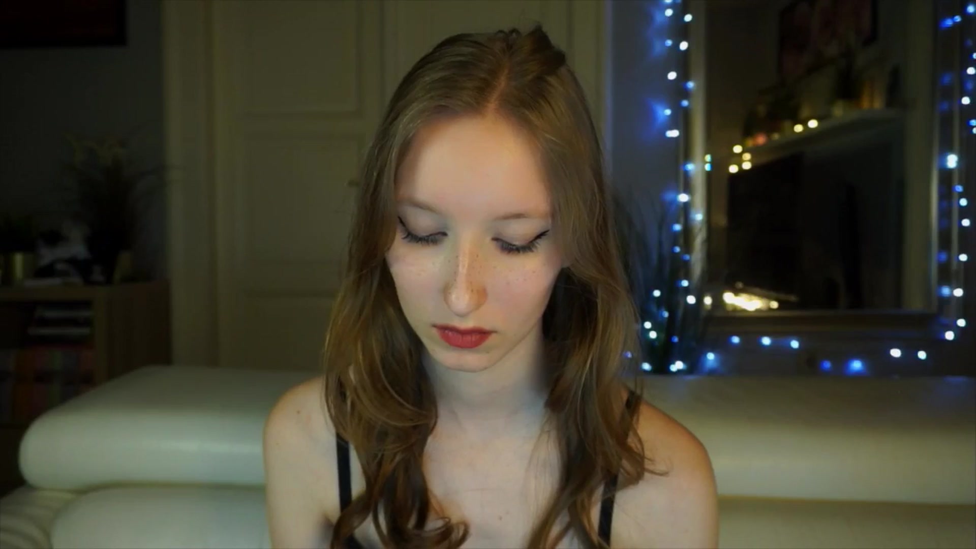 Gallery image thumbnail from Sw33t_g1rl's myfreecams stream on, 03/28/2026, 19:57 image 18 of 20