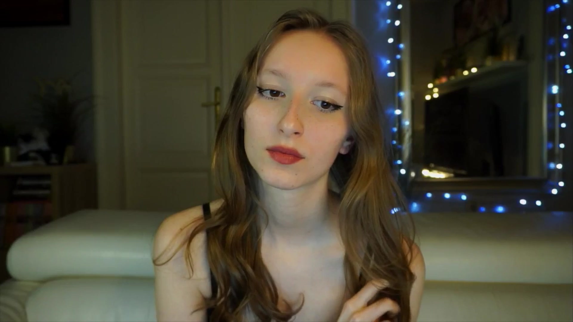 Gallery image thumbnail from Sw33t_g1rl's myfreecams stream on, 03/28/2026, 19:57 image 7 of 20