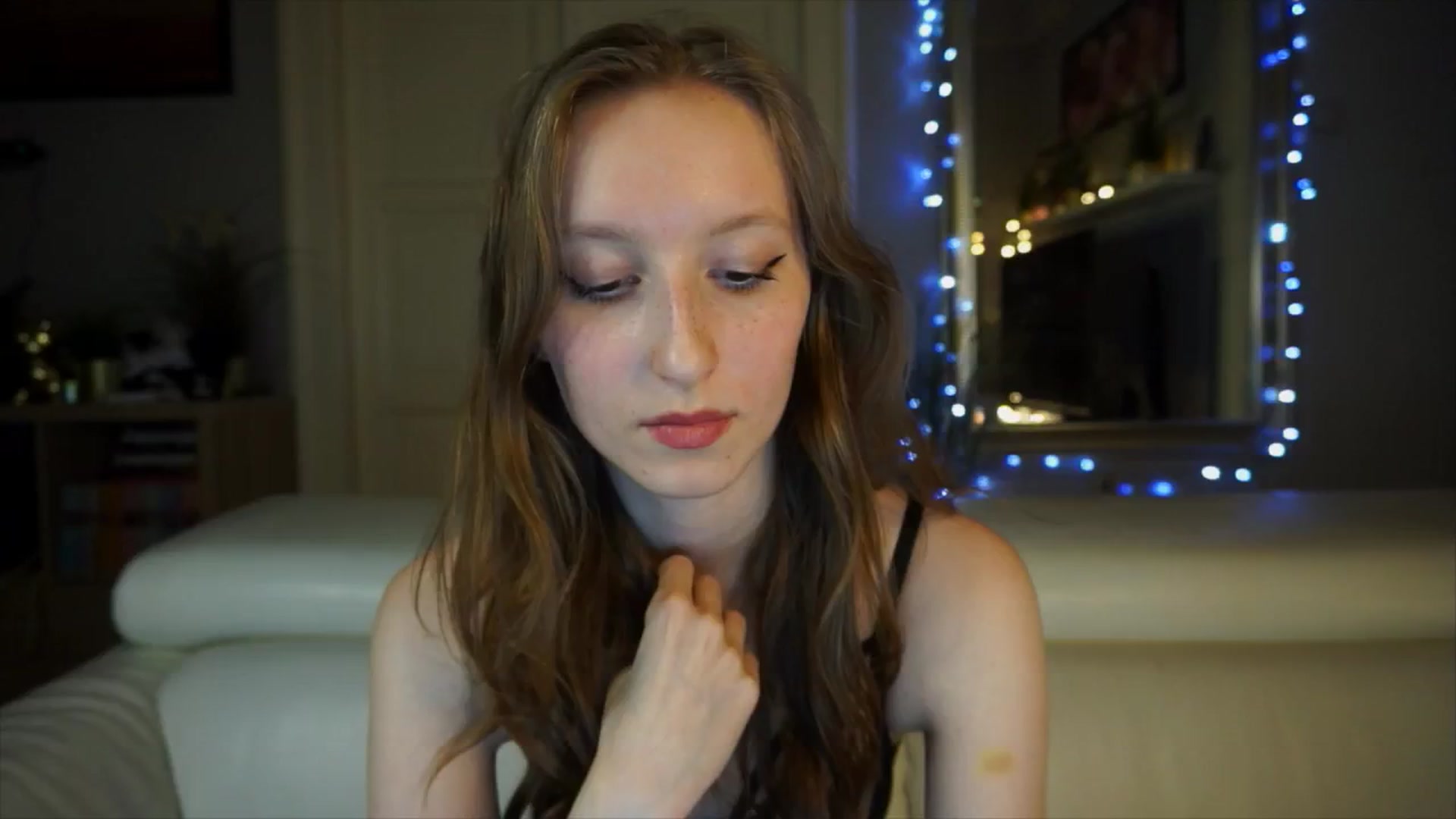 Gallery image thumbnail from Sw33t_g1rl's myfreecams stream on, 03/31/2026, 20:43 image 20 of 20