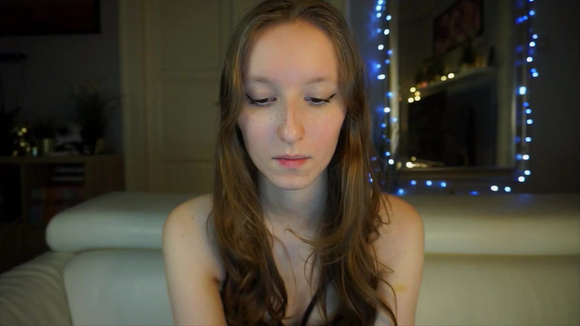 Gallery image thumbnail from Sw33t_g1rl's myfreecams stream on, 04/01/2026, 08:39 image 19 of 20