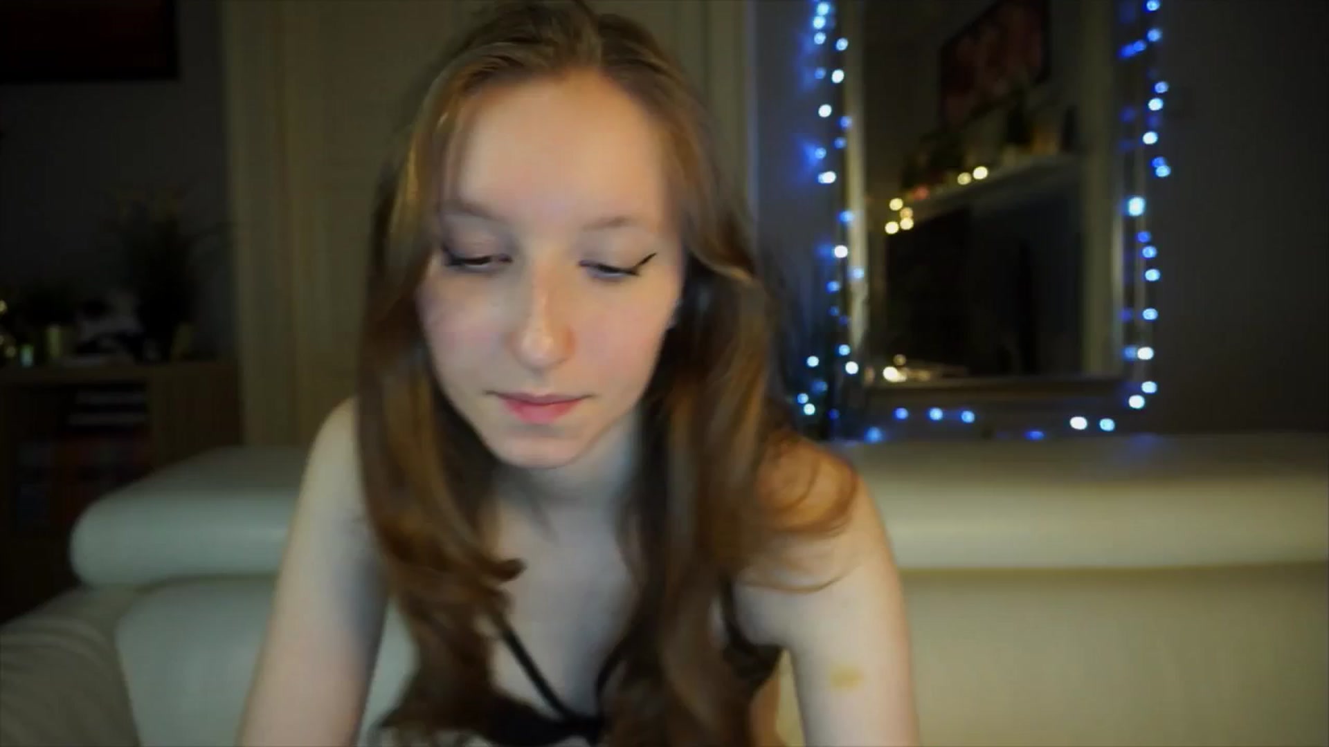 Gallery image thumbnail from Sw33t_g1rl's myfreecams stream on, 04/01/2026, 08:39 image 1 of 20