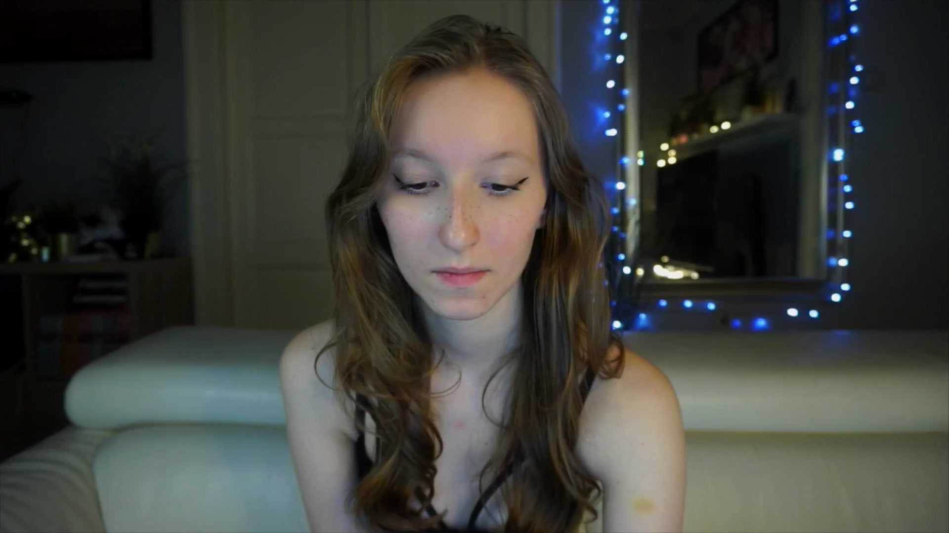 Gallery image thumbnail from Sw33t_g1rl's myfreecams stream on, 04/01/2026, 08:39 image 10 of 20