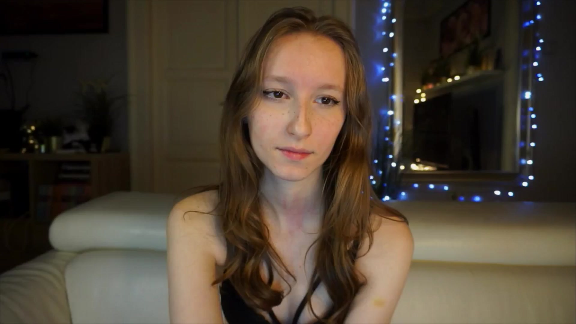 Gallery image thumbnail from Sw33t_g1rl's myfreecams stream on, 04/01/2026, 09:48 image 4 of 20