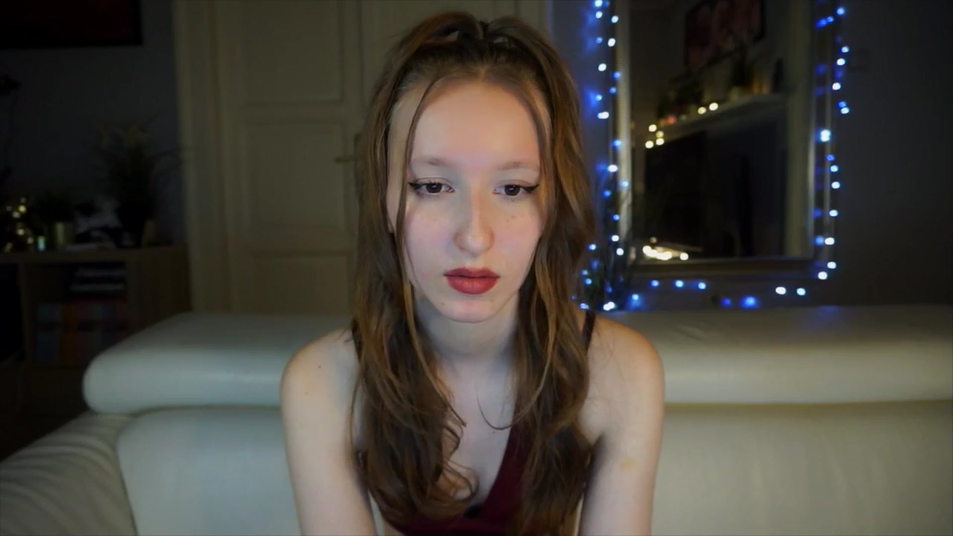 Gallery image thumbnail from Sw33t_g1rl's myfreecams stream on, 04/02/2026, 15:03 image 19 of 20