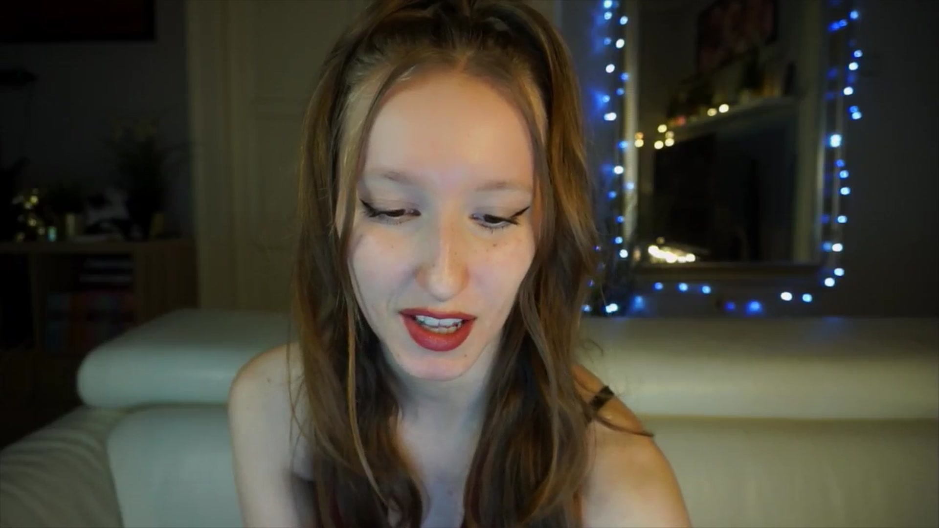Gallery image thumbnail from Sw33t_g1rl's myfreecams stream on, 04/02/2026, 15:03 image 8 of 20