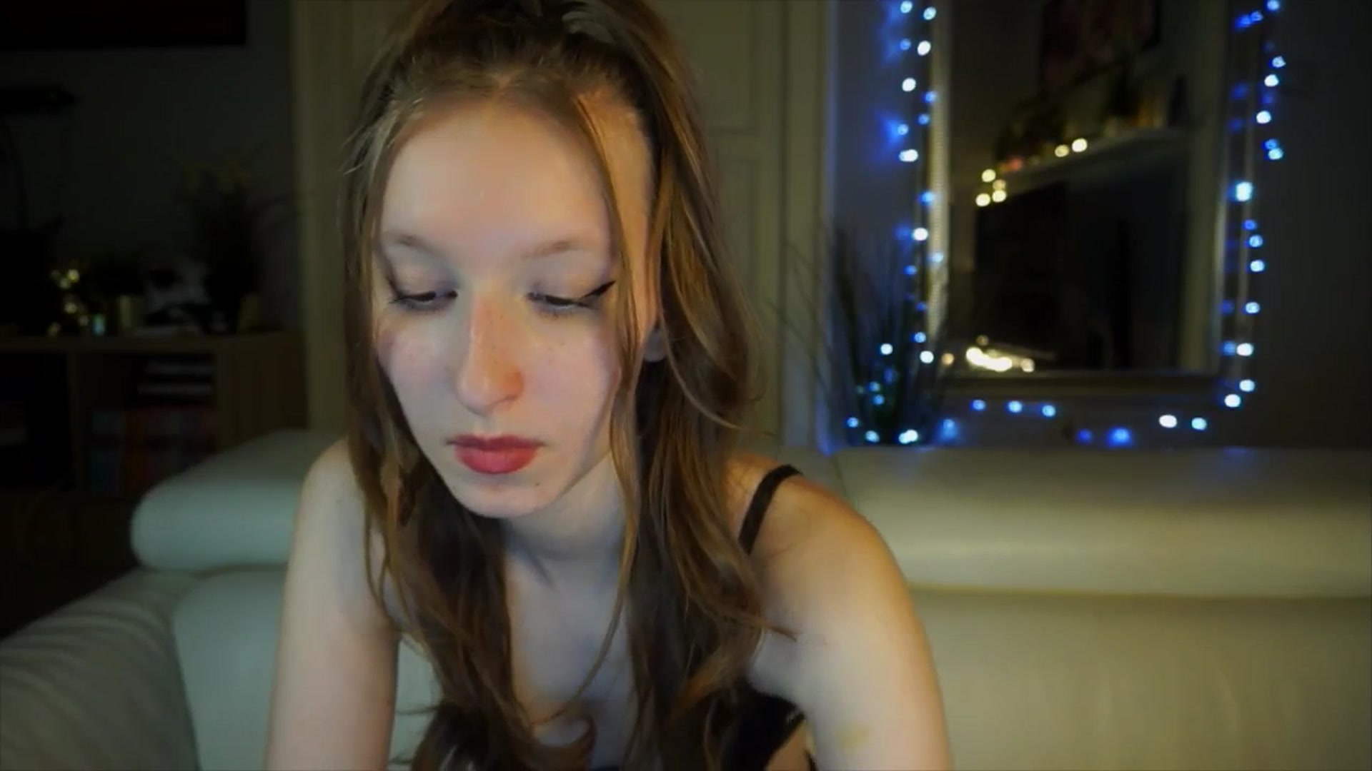 Gallery image thumbnail from Sw33t_g1rl's myfreecams stream on, 04/02/2026, 18:21 image 3 of 20