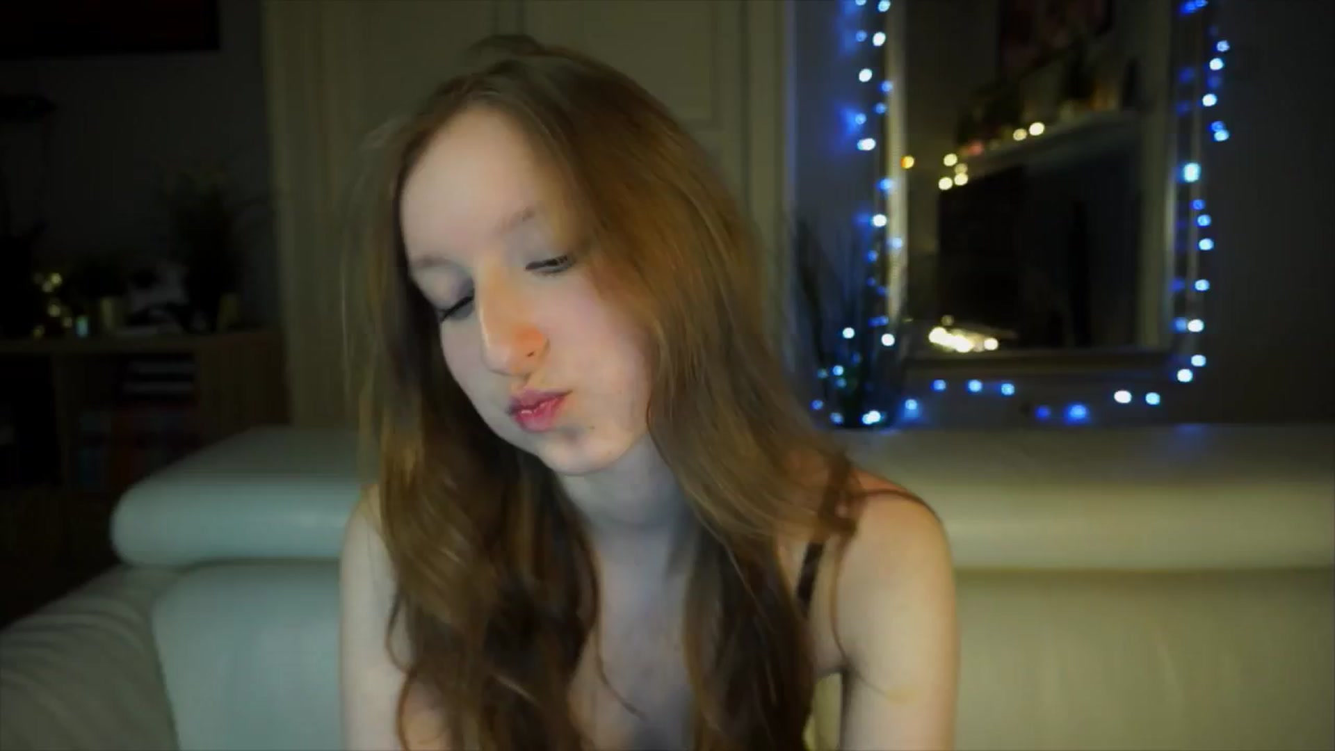 Gallery image thumbnail from Sw33t_g1rl's myfreecams stream on, 04/03/2026, 19:07 image 9 of 20