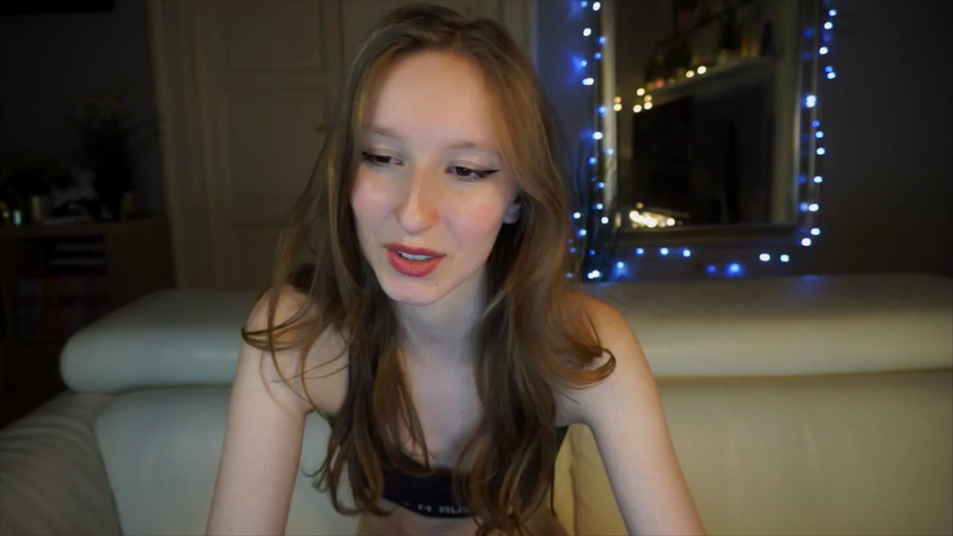 Gallery image thumbnail from Sw33t_g1rl's myfreecams stream on, 04/04/2026, 20:30 image 10 of 20