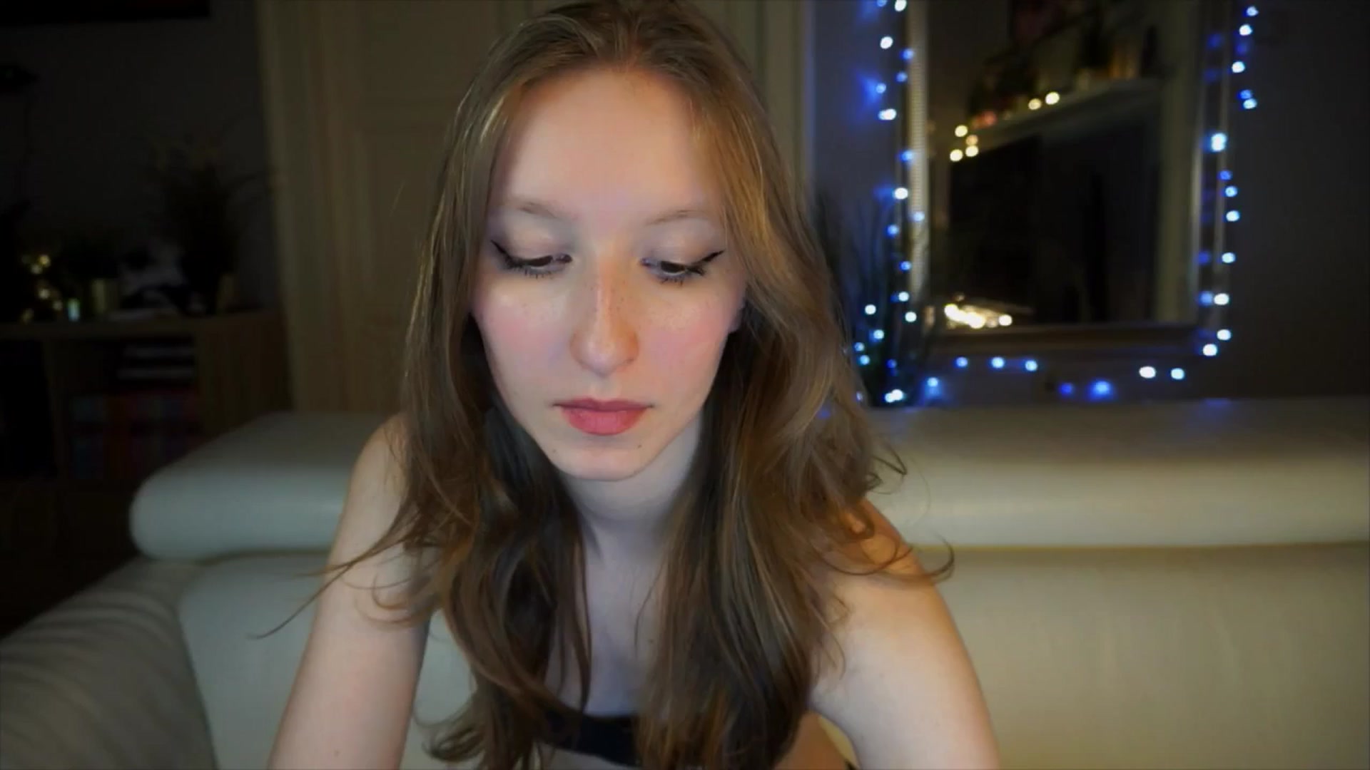 Gallery image thumbnail from Sw33t_g1rl's myfreecams stream on, 04/04/2026, 20:30 image 3 of 20