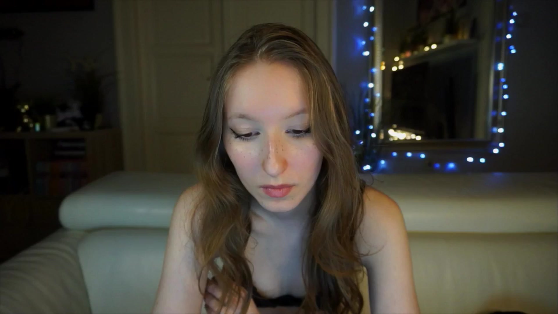 Gallery image thumbnail from Sw33t_g1rl's myfreecams stream on, 04/05/2026, 18:38 image 12 of 20