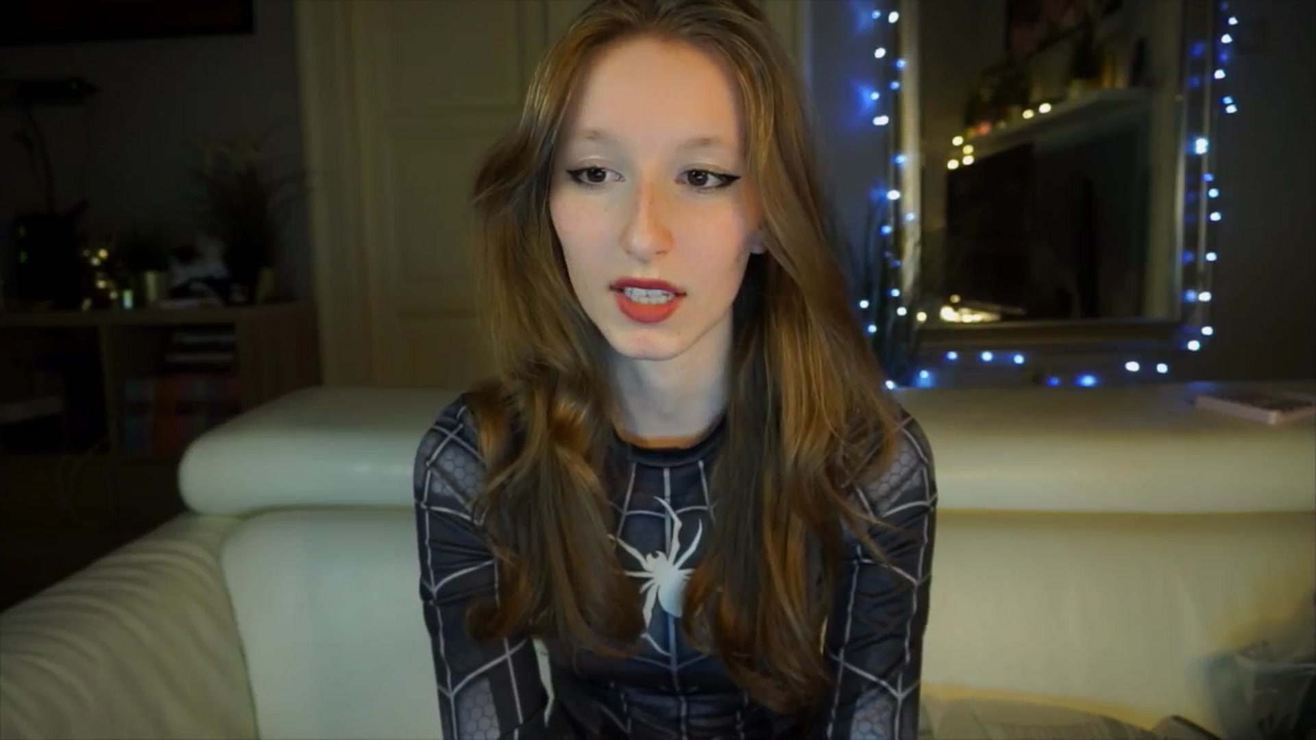 Gallery image thumbnail from Sw33t_g1rl's myfreecams stream on, 04/08/2026, 21:22 image 15 of 20