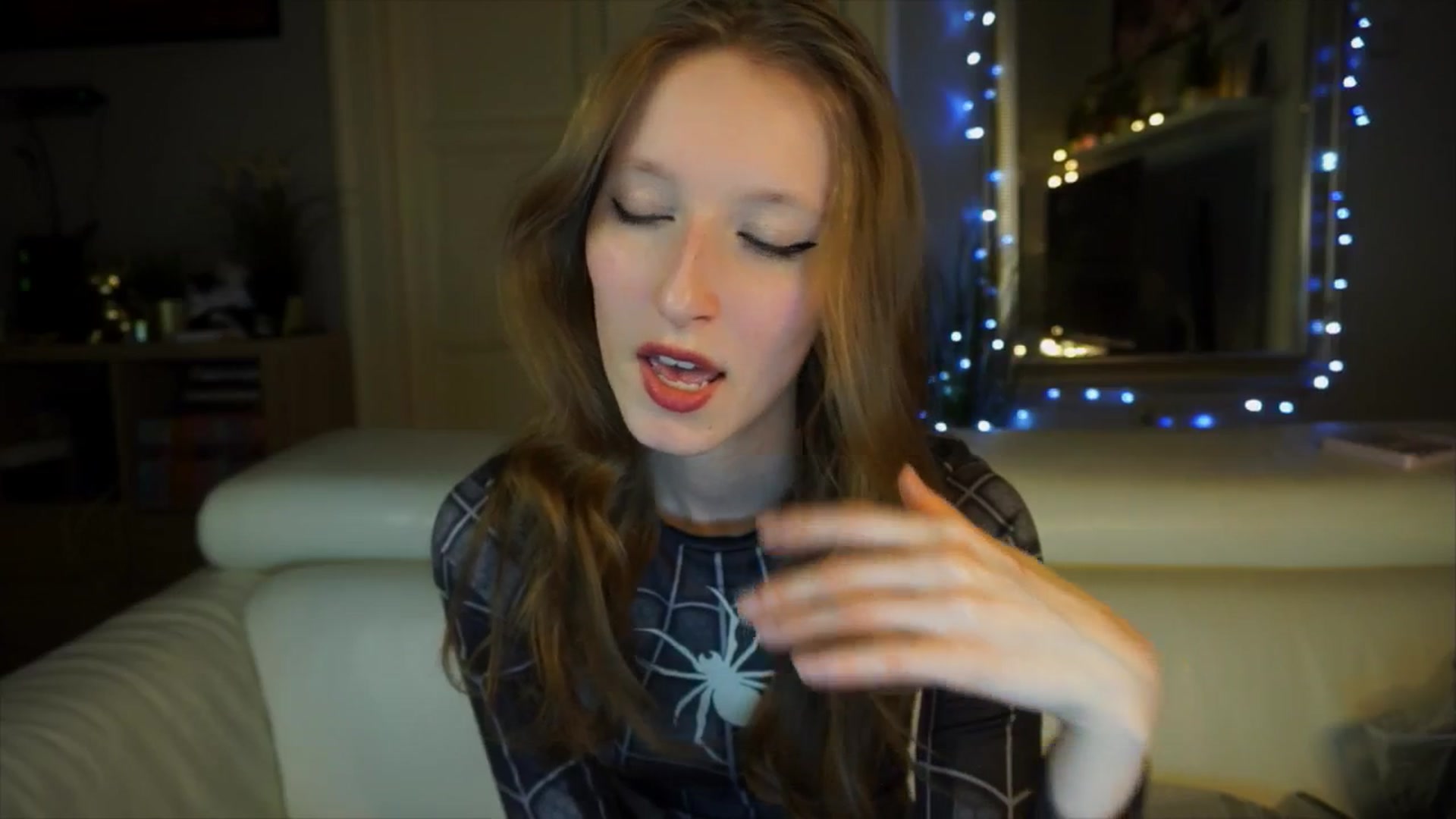 Gallery image thumbnail from Sw33t_g1rl's myfreecams stream on, 04/08/2026, 21:22 image 17 of 20