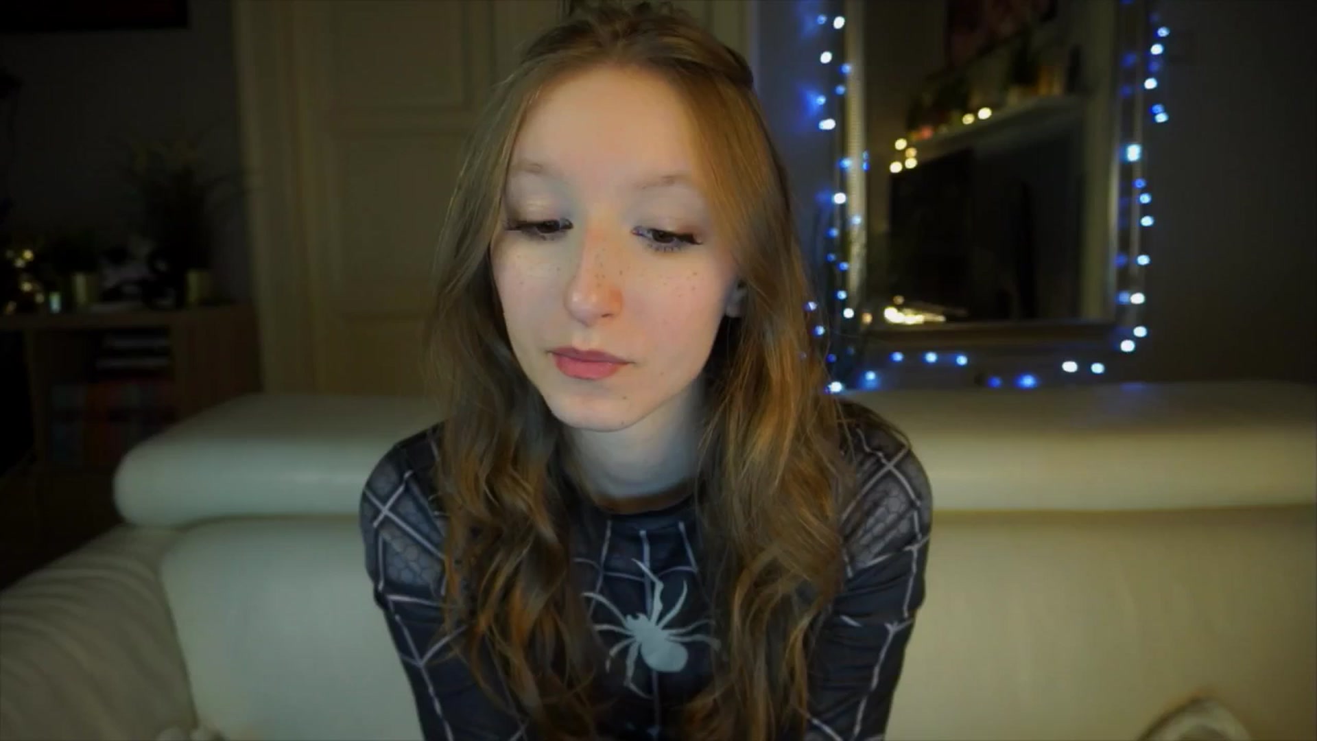 Gallery image thumbnail from Sw33t_g1rl's myfreecams stream on, 04/09/2026, 18:27 image 14 of 20