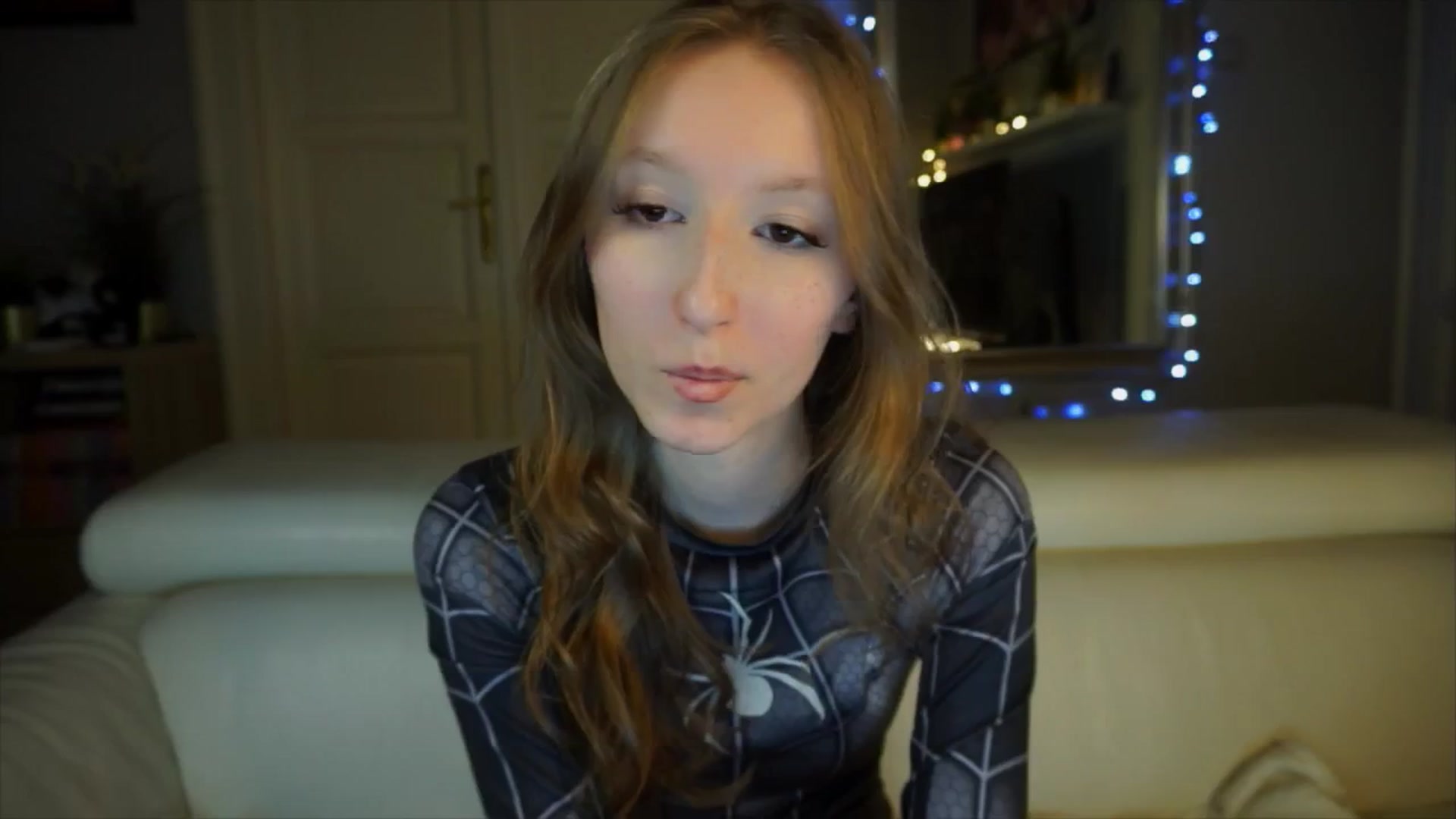 Gallery image thumbnail from Sw33t_g1rl's myfreecams stream on, 04/09/2026, 18:27 image 11 of 20
