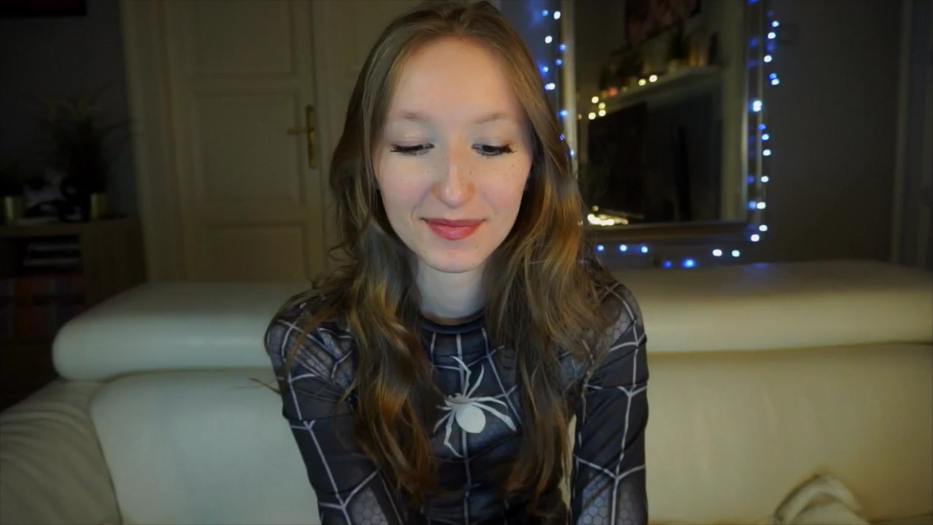 Gallery image thumbnail from Sw33t_g1rl's myfreecams stream on, 04/09/2026, 18:27 image 10 of 20