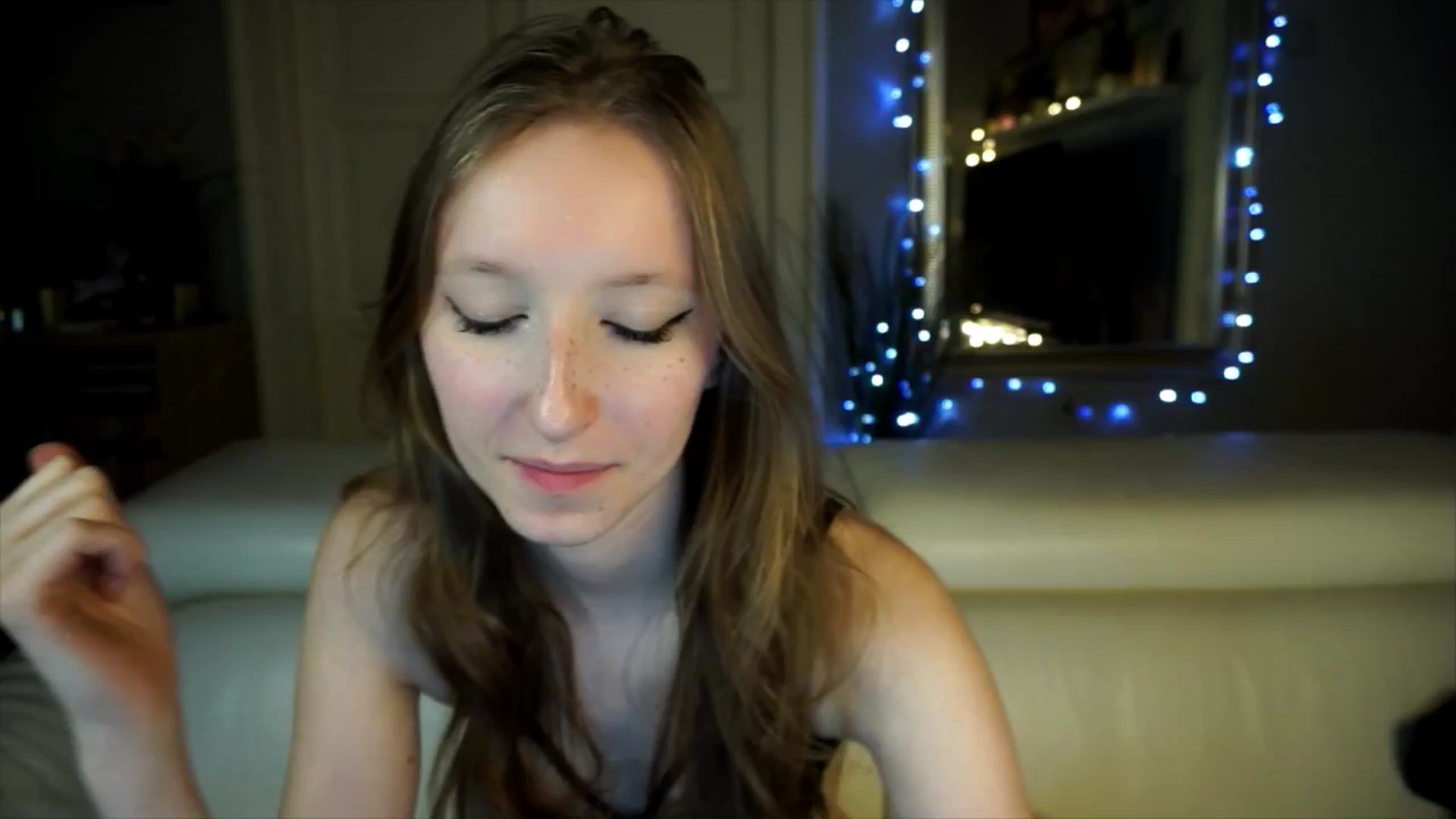 Gallery image thumbnail from Sw33t_g1rl's myfreecams stream on, 04/11/2026, 19:12 image 13 of 20