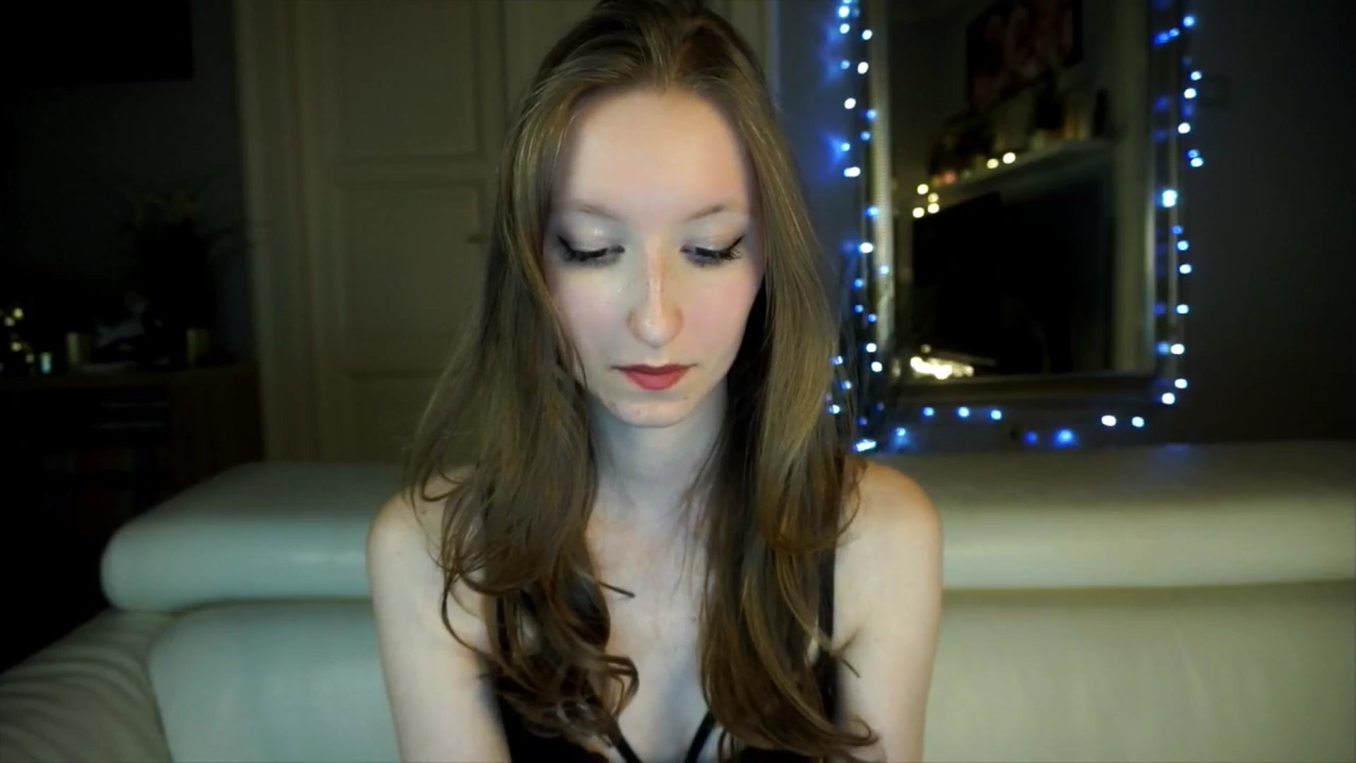 Gallery image thumbnail from Sw33t_g1rl's myfreecams stream on, 04/13/2026, 18:27 image 13 of 20