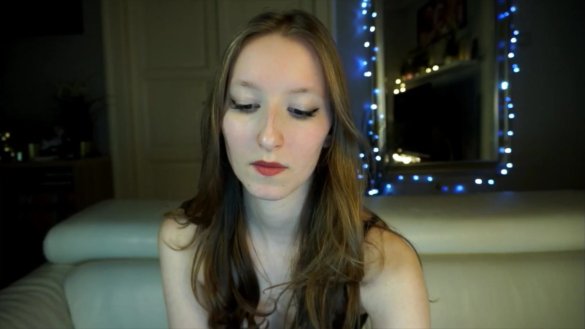 Gallery image thumbnail from Sw33t_g1rl's myfreecams stream on, 04/13/2026, 18:27 image 11 of 20