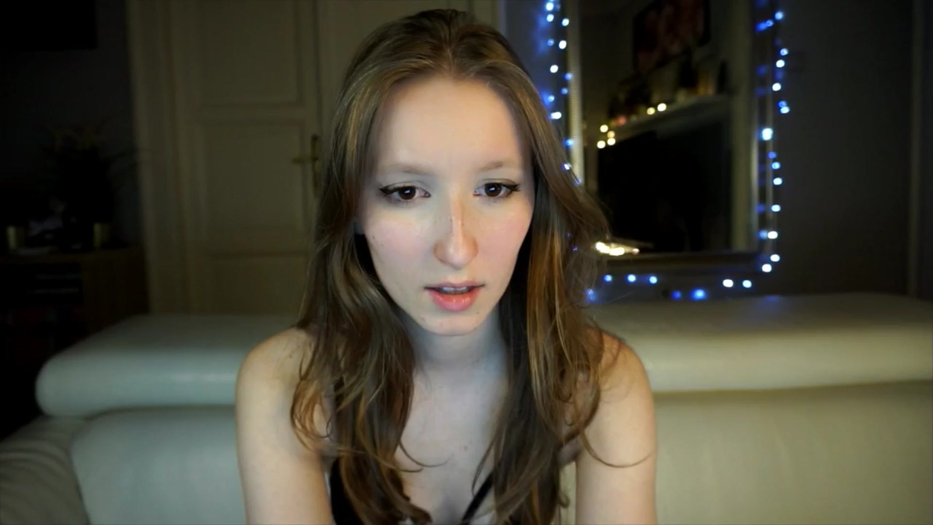 Gallery image thumbnail from Sw33t_g1rl's myfreecams stream on, 04/13/2026, 18:27 image 2 of 20