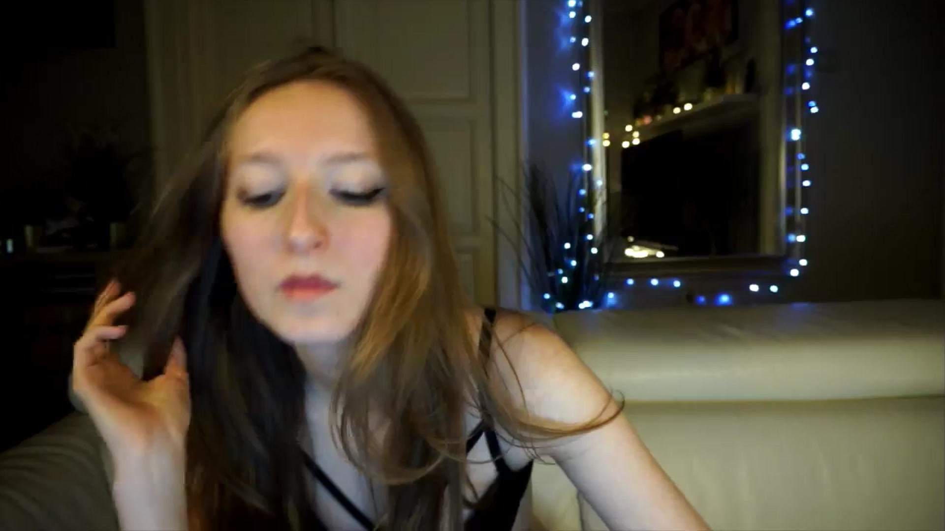 Gallery image thumbnail from Sw33t_g1rl's myfreecams stream on, 04/13/2026, 20:29 image 20 of 20