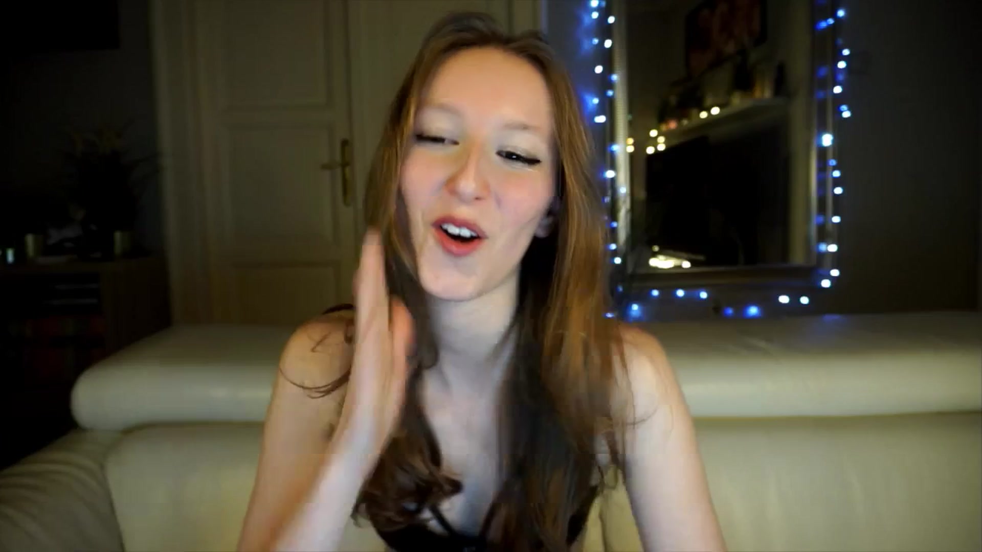 Gallery image thumbnail from Sw33t_g1rl's myfreecams stream on, 04/13/2026, 20:29 image 17 of 20