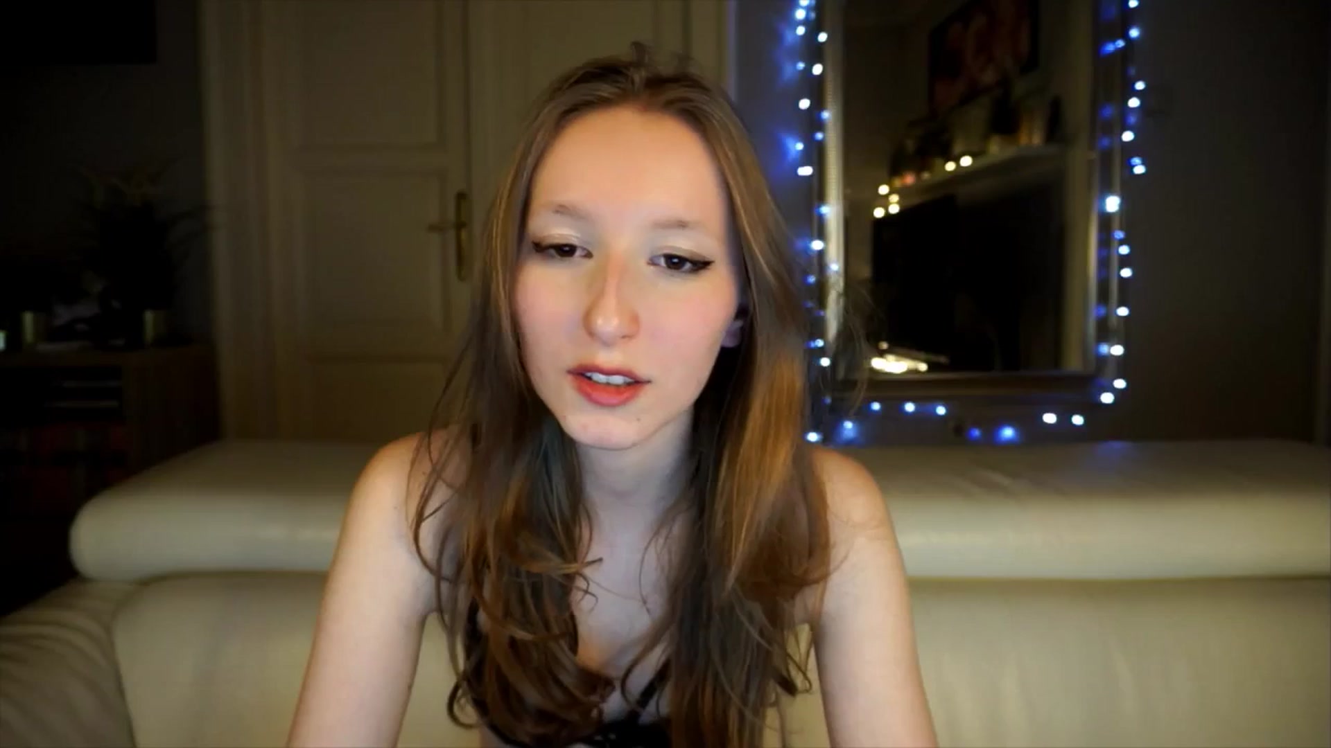 Gallery image thumbnail from Sw33t_g1rl's myfreecams stream on, 04/13/2026, 20:29 image 8 of 20