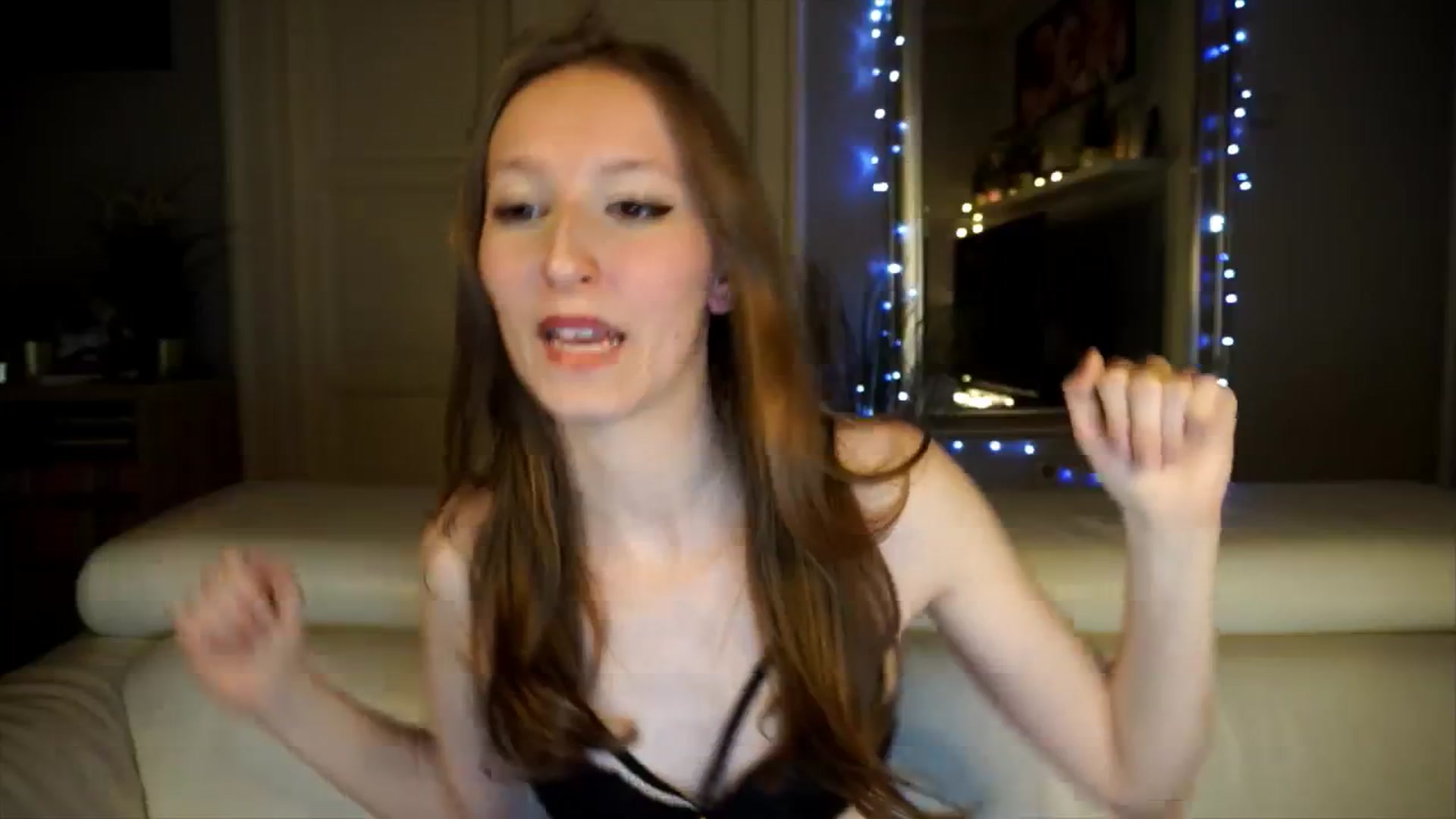 Gallery image thumbnail from Sw33t_g1rl's myfreecams stream on, 04/13/2026, 20:29 image 5 of 20