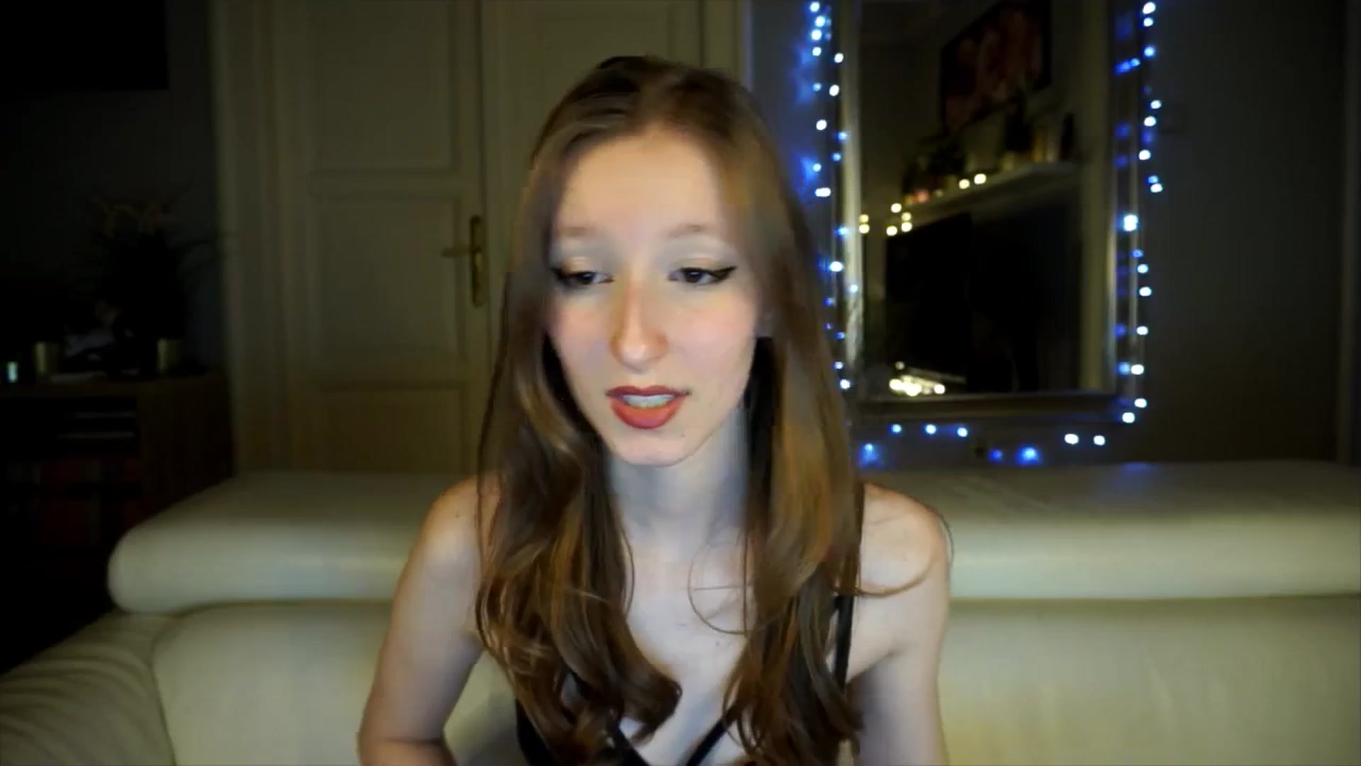 Gallery image thumbnail from Sw33t_g1rl's myfreecams stream on, 04/14/2026, 17:42 image 15 of 20