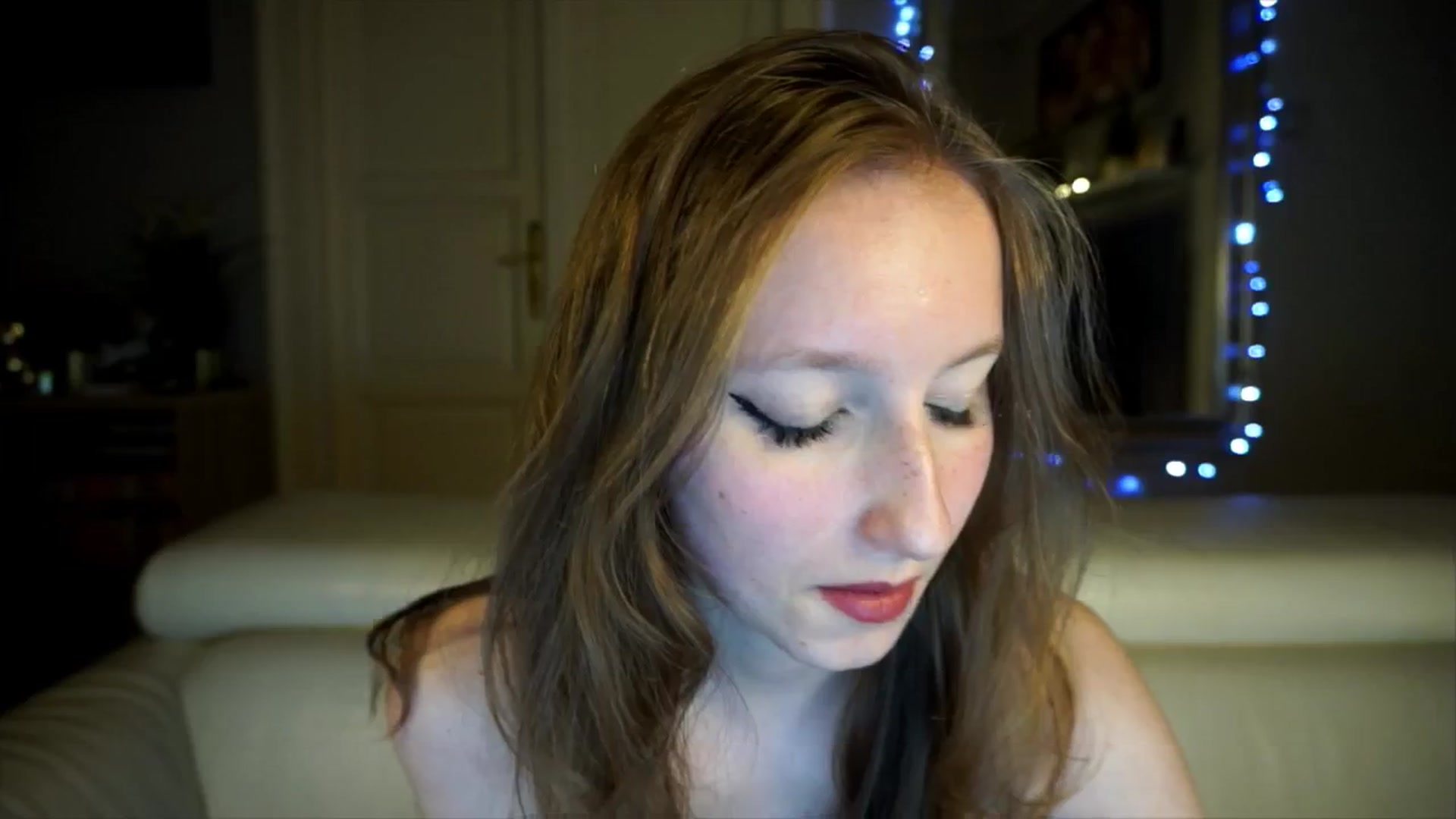 Gallery image thumbnail from Sw33t_g1rl's myfreecams stream on, 04/14/2026, 18:49 image 9 of 20