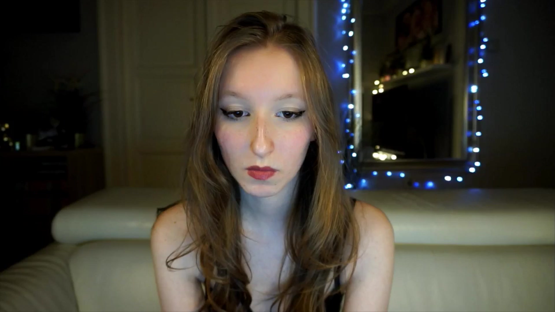 Gallery image thumbnail from Sw33t_g1rl's myfreecams stream on, 04/14/2026, 18:49 image 11 of 20