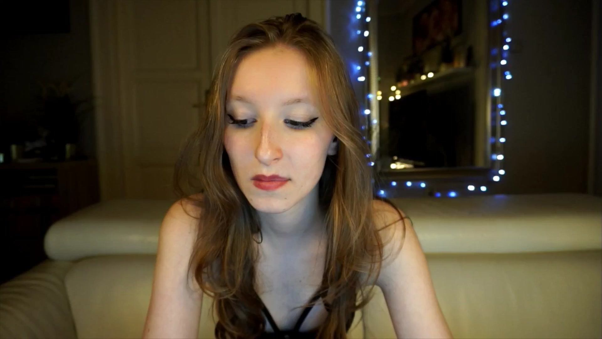 Gallery image thumbnail from Sw33t_g1rl's myfreecams stream on, 04/14/2026, 18:49 image 20 of 20