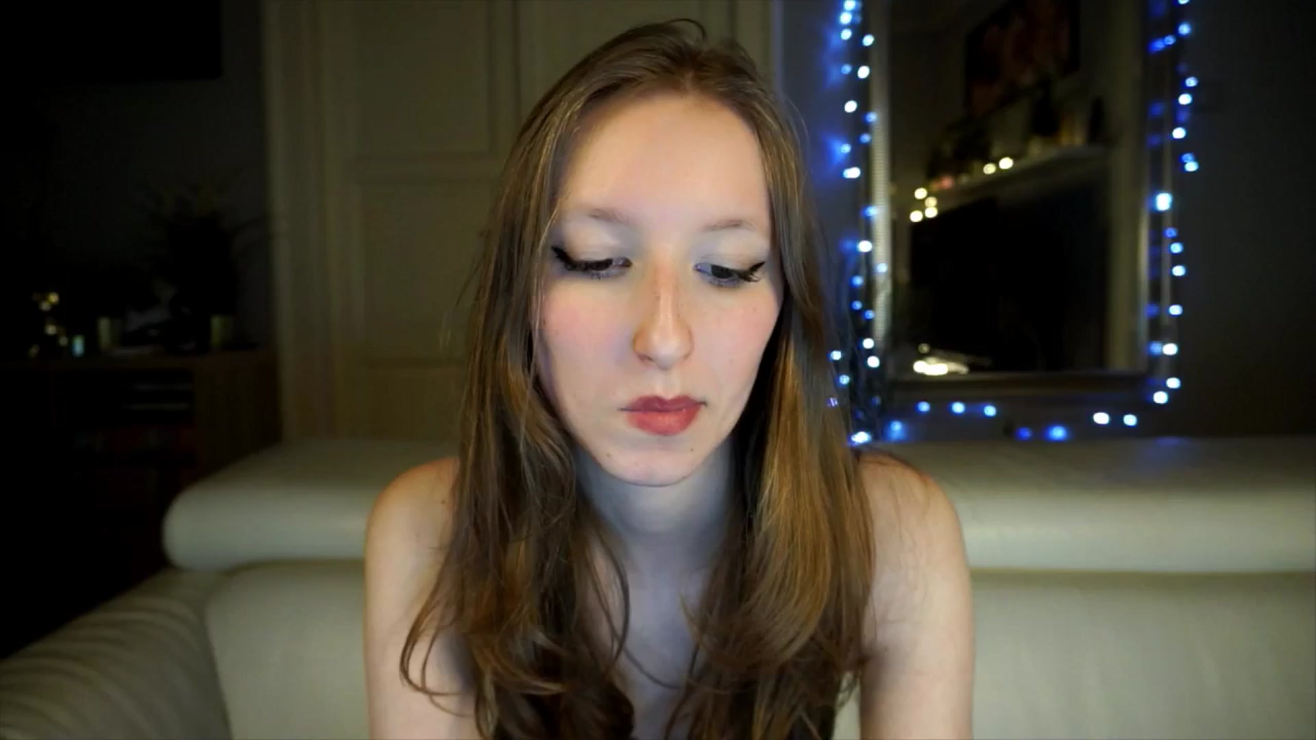 Gallery image thumbnail from Sw33t_g1rl's myfreecams stream on, 04/14/2026, 20:51 image 6 of 20
