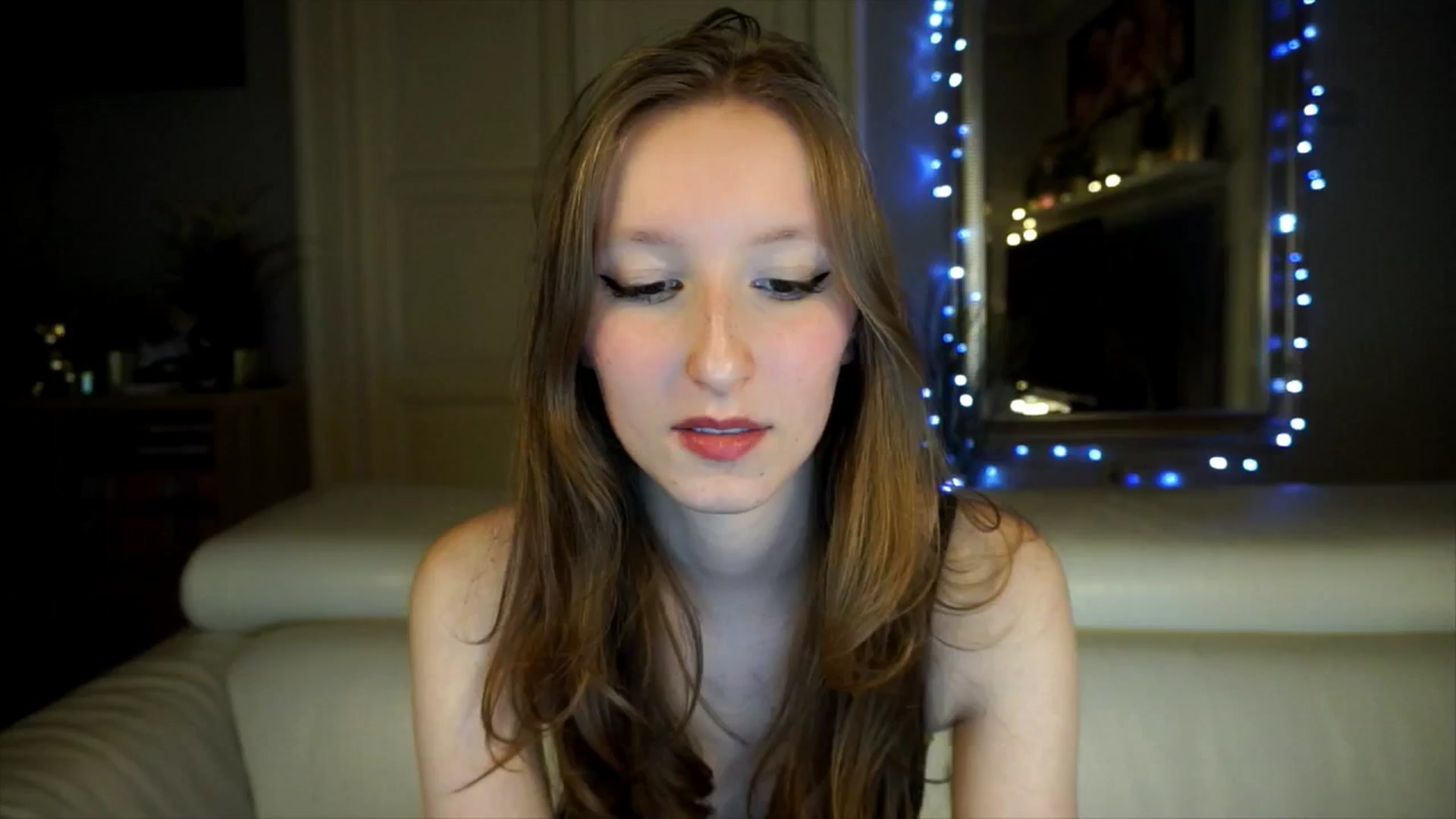 Gallery image thumbnail from Sw33t_g1rl's myfreecams stream on, 04/14/2026, 20:51 image 7 of 20