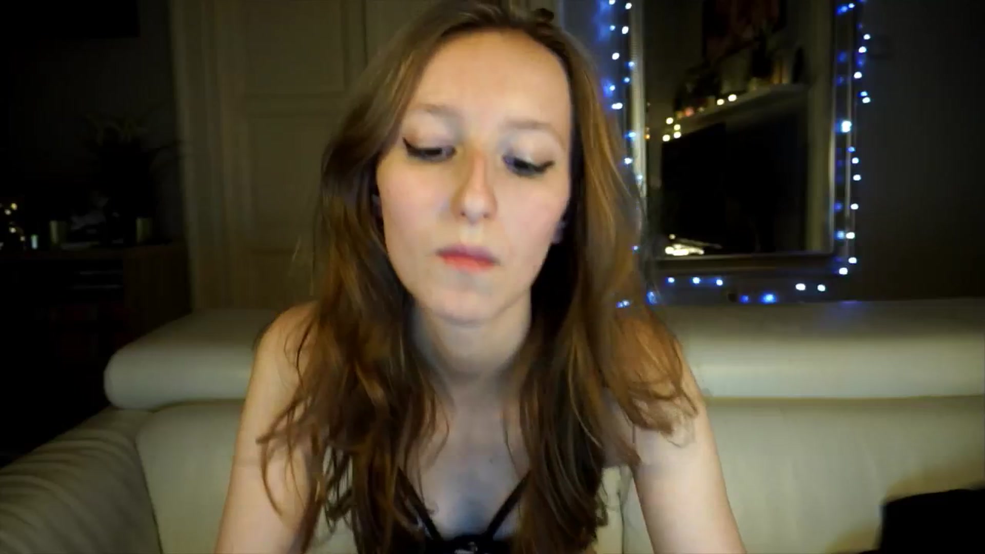 Gallery image thumbnail from Sw33t_g1rl's myfreecams stream on, 04/16/2026, 19:49 image 9 of 20