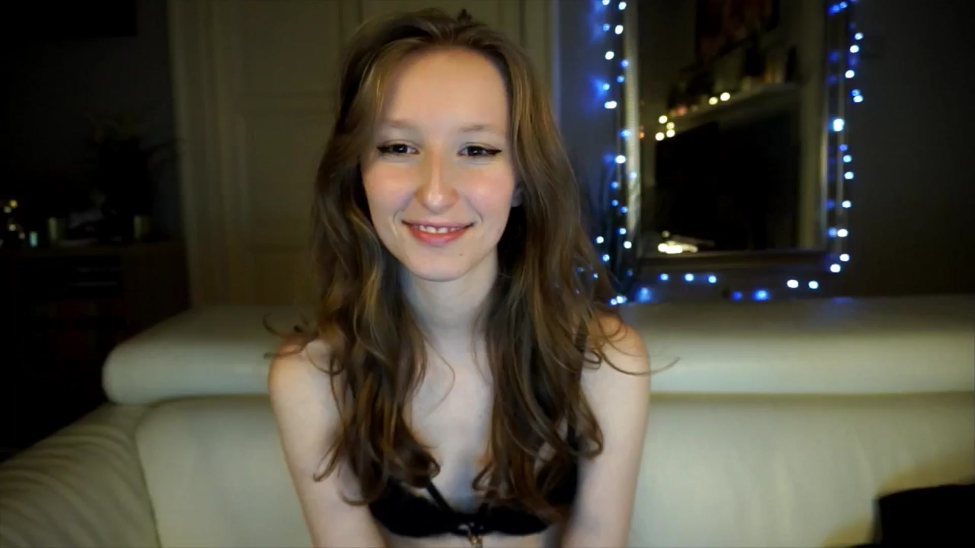 Gallery image thumbnail from Sw33t_g1rl's myfreecams stream on, 04/16/2026, 19:49 image 8 of 20