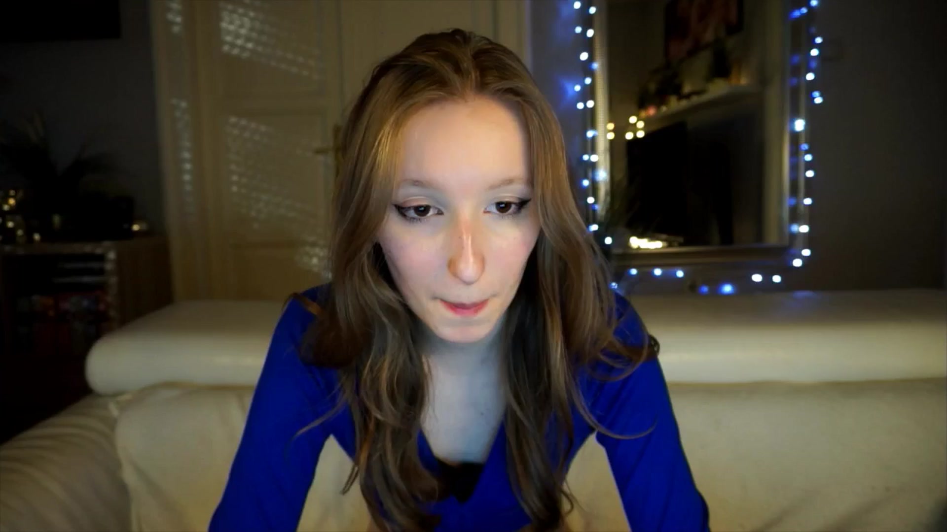 Gallery image thumbnail from Sw33t_g1rl's myfreecams stream on, 04/17/2026, 17:06 image 1 of 20